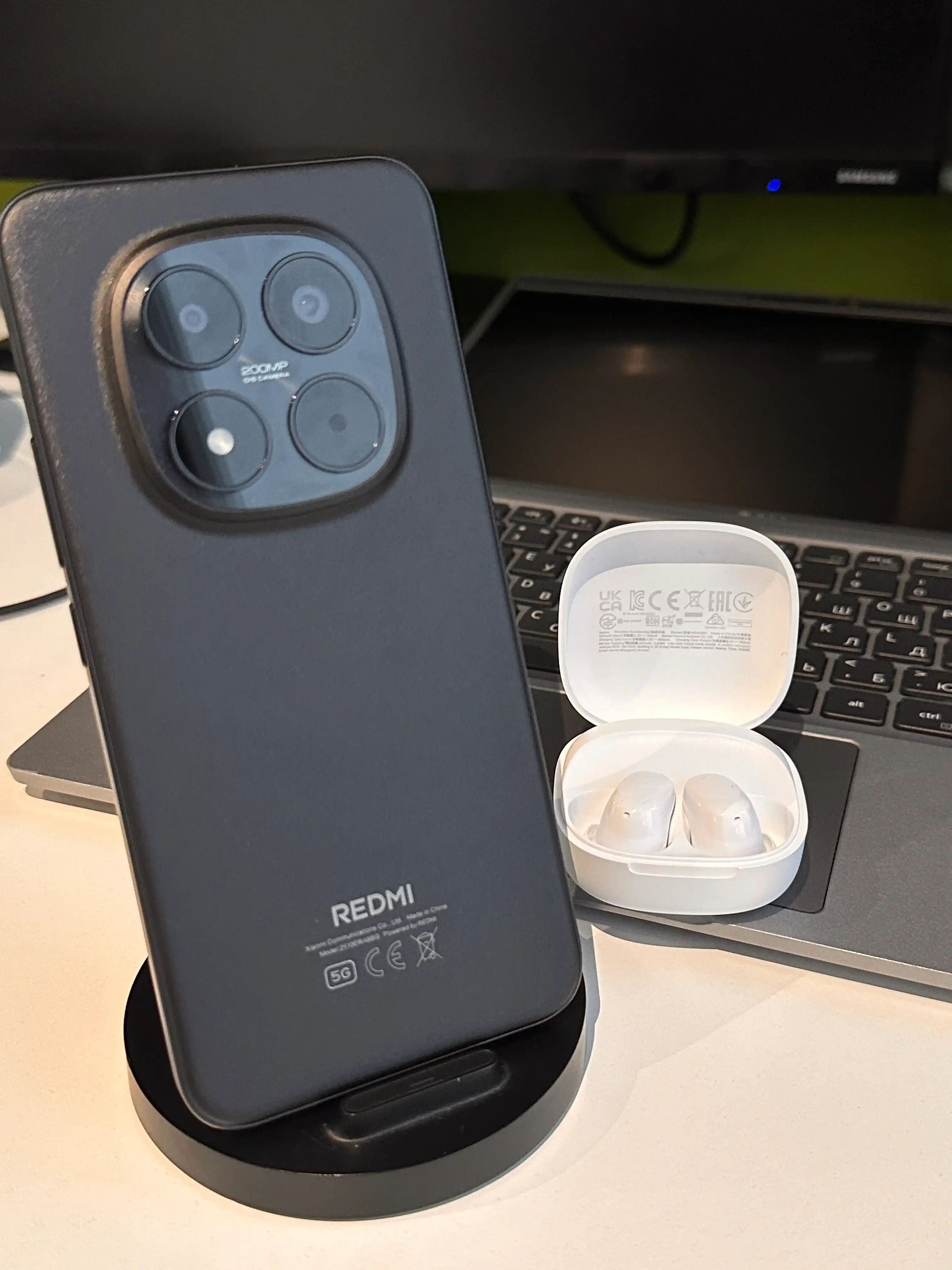 Смартфон Xiaomi Redmi Note 15 Pro+ 5G, 200MP 6500mAh 100W