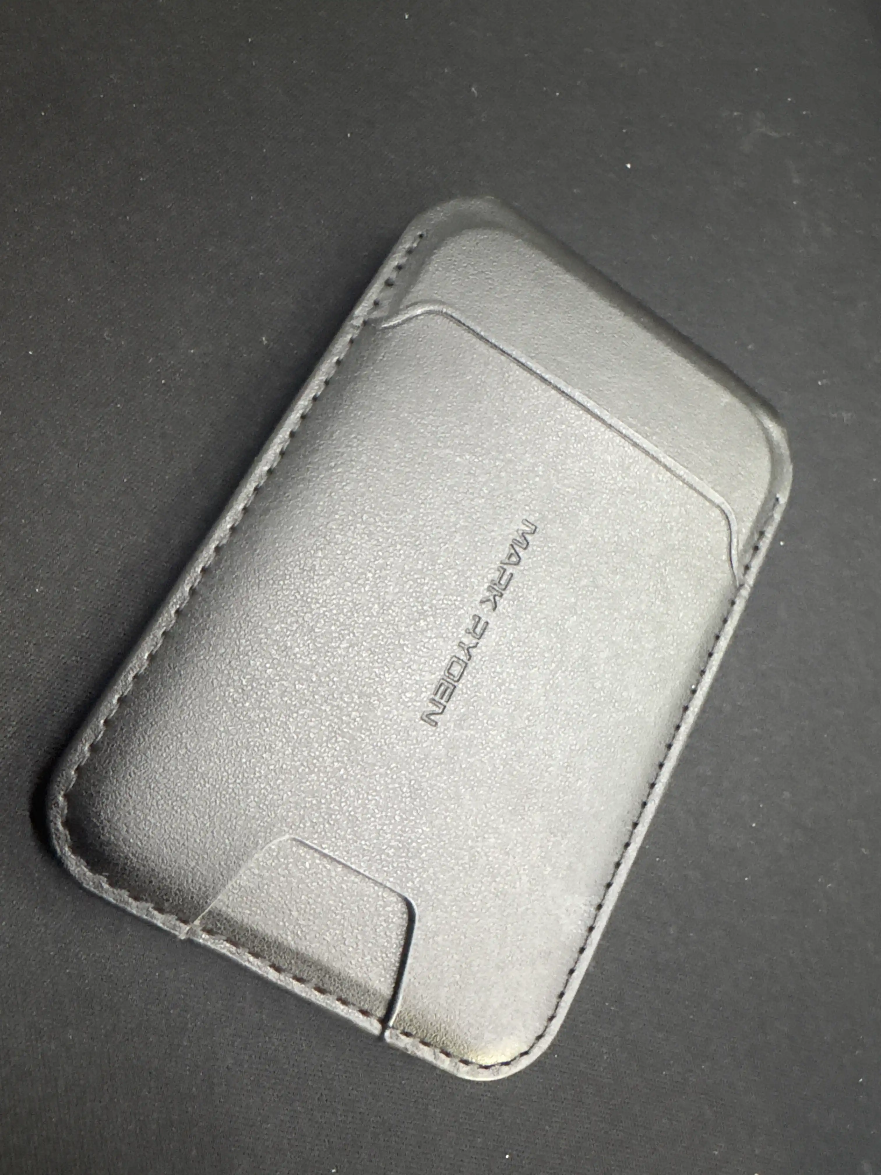 Кардхолдер Mark Ryden MR21 MagSafe для iPhone с RFID защитой