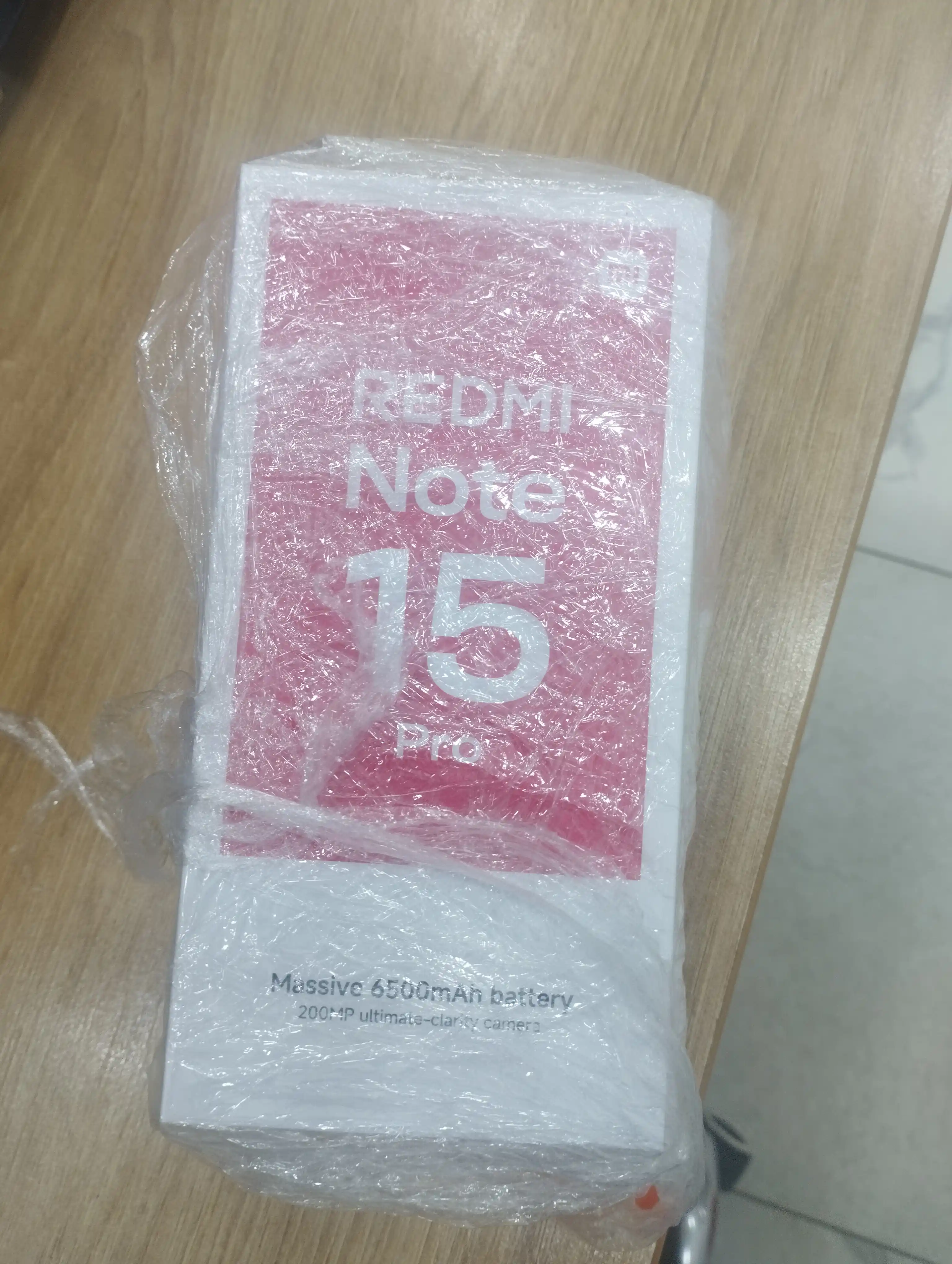 Redmi Note 15 Pro smartfon 120Hz AMOLED, 200MP kamera, 5000 mAh tez zaryad