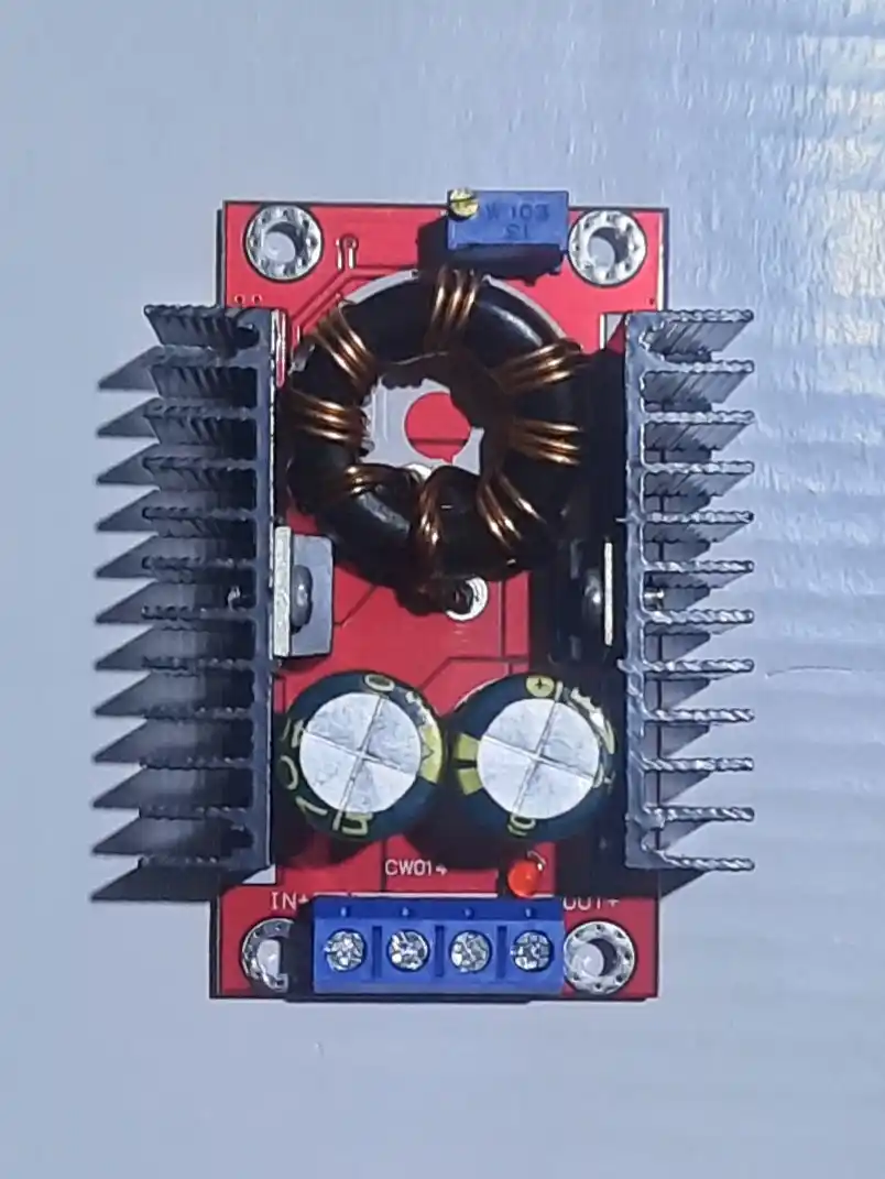 150W DC-DC kukuchlanishni kopaytiruvchi modul "kopaygan kuchlanishni sozlash"