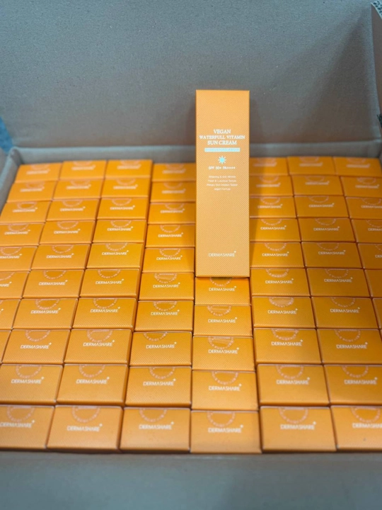 Dermashare Vegan Waterfull Vitamin Sun Cream SPF50+ PA++++ — веганский солнцезащитный крем