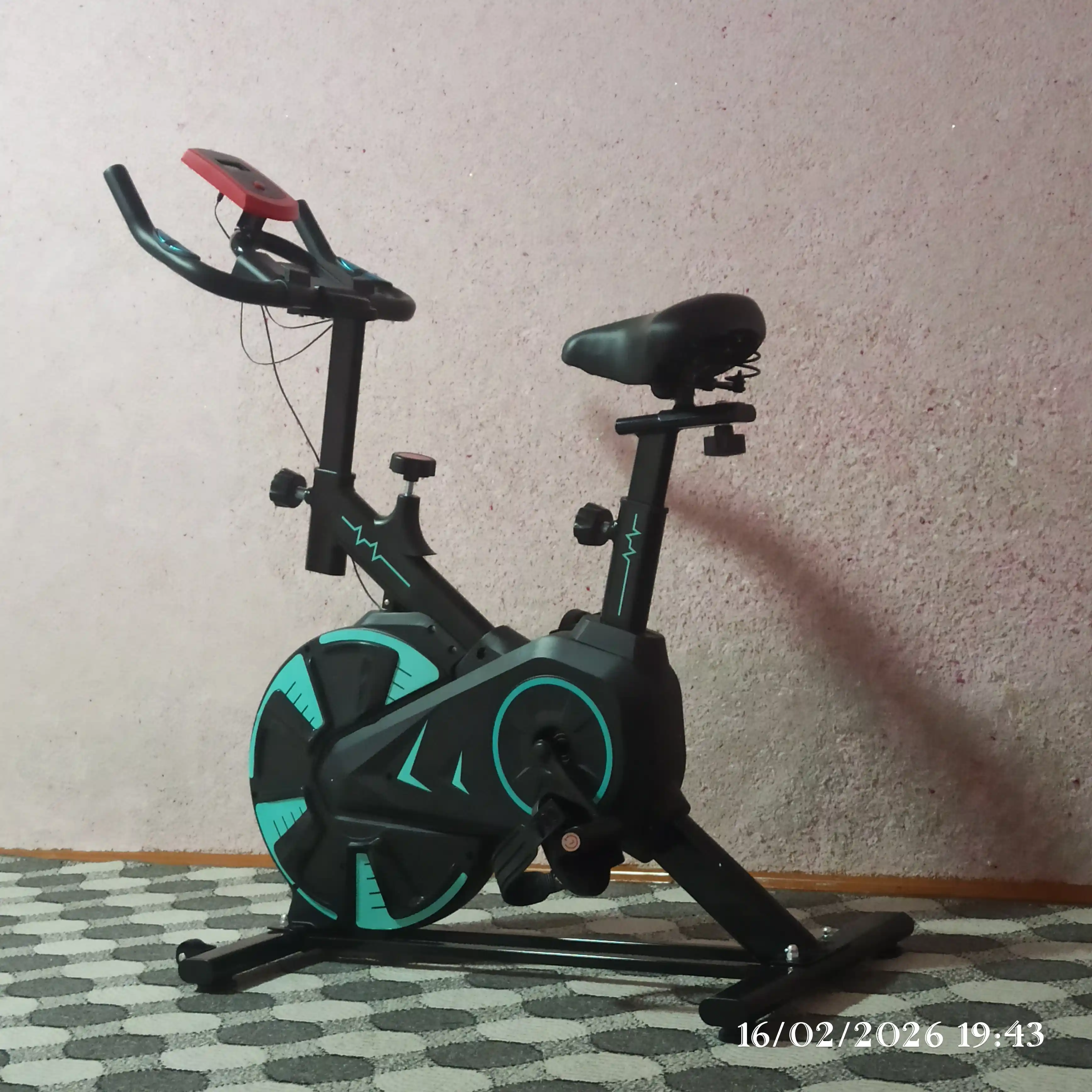 Velotrenajyor ENVITY E701 — bluetoothli sport velosiped, yurak urishini o‘lchovchi displey