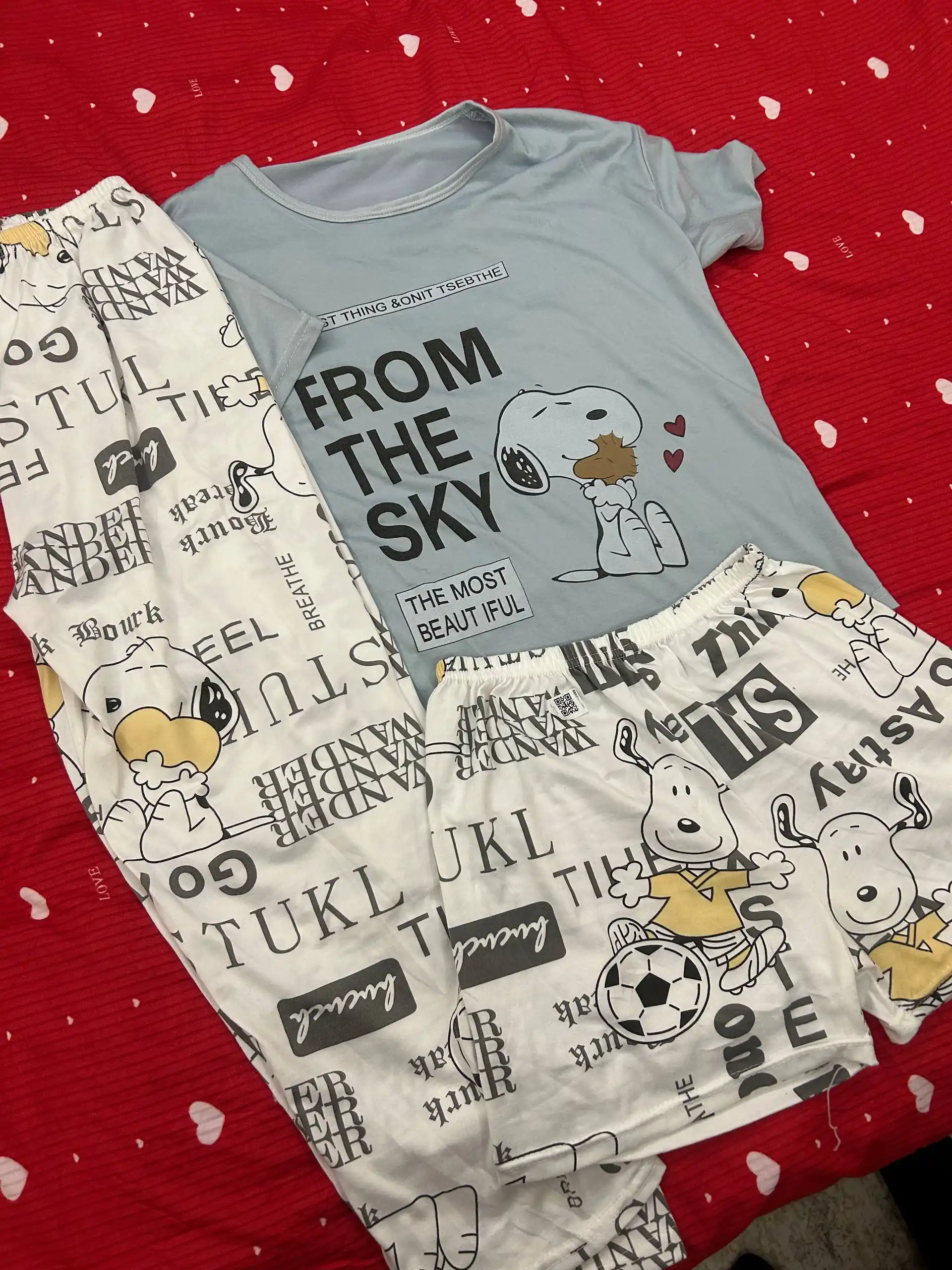Ayollar pijamasi 3 tasi 1 da Milk Silk — futbolka, shim va shortik, qulay uy va tun kiyimi