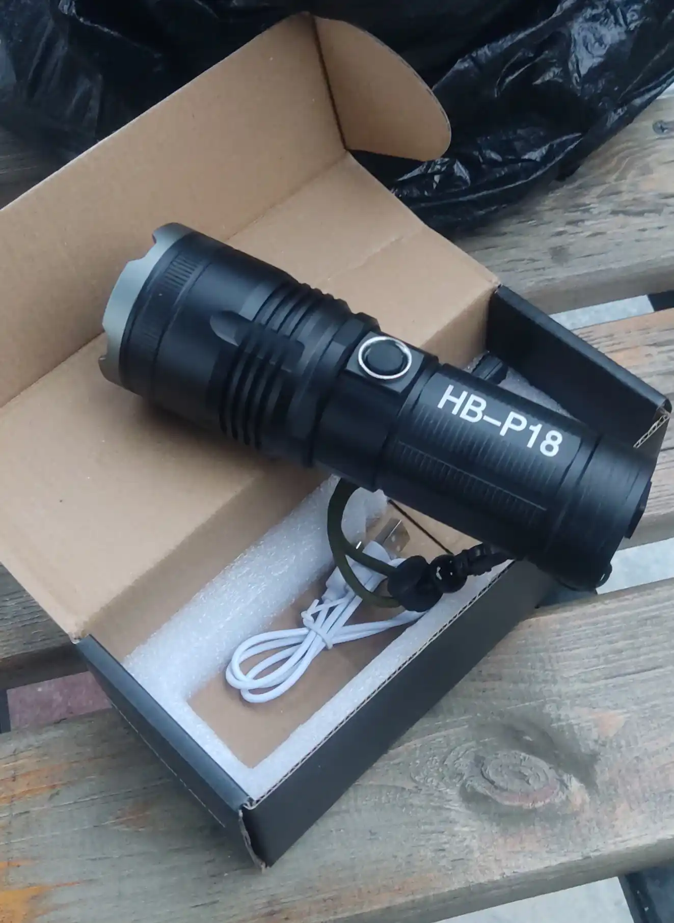 LaserLED Luminos diodli yorqin qo‘l chirog‘i HB-P18
