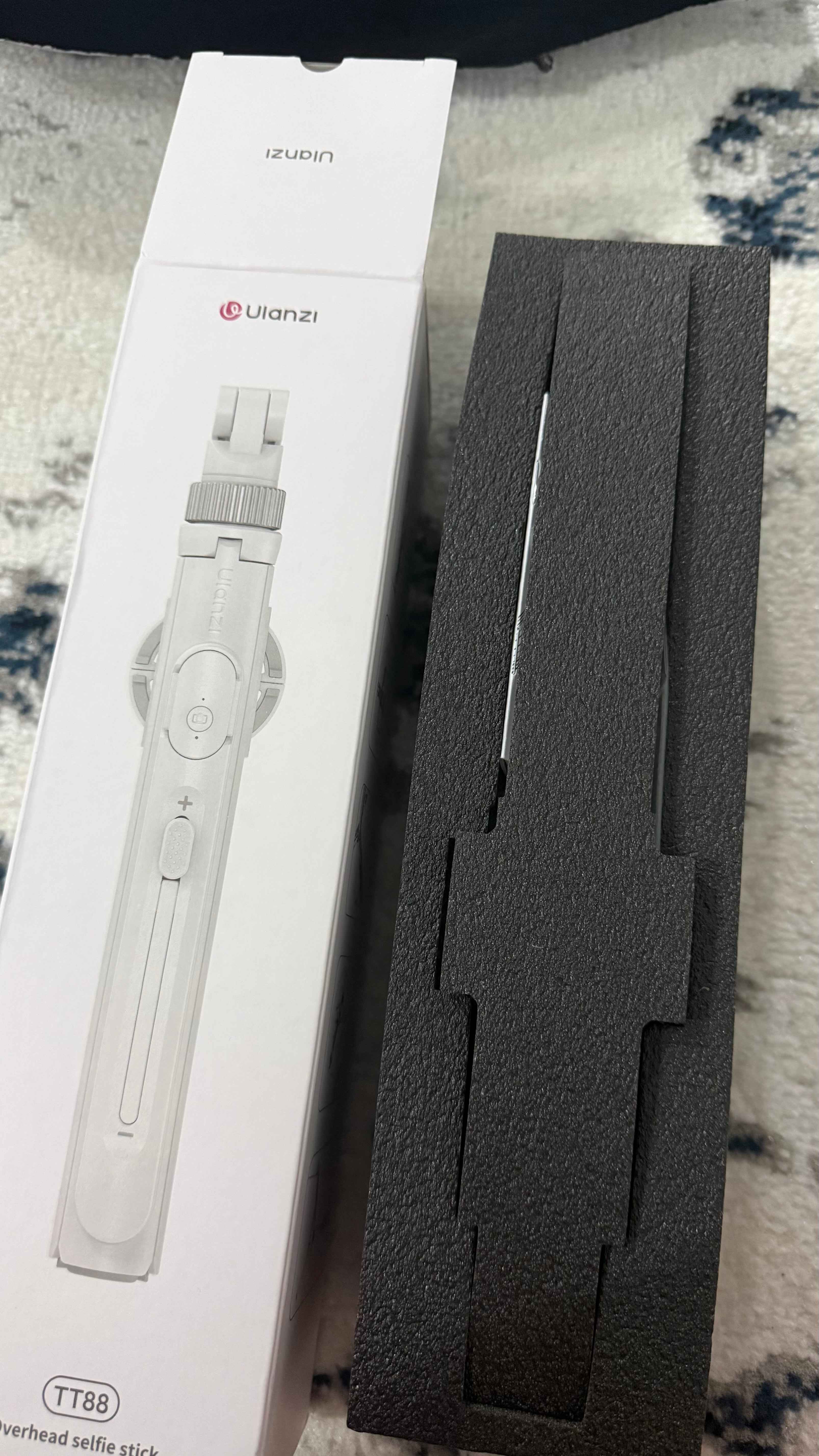 Ulanzi TT88 MagSafe — профессиональная 4-в-1 селфи-палка, с пультом и креплением Cold Shoe