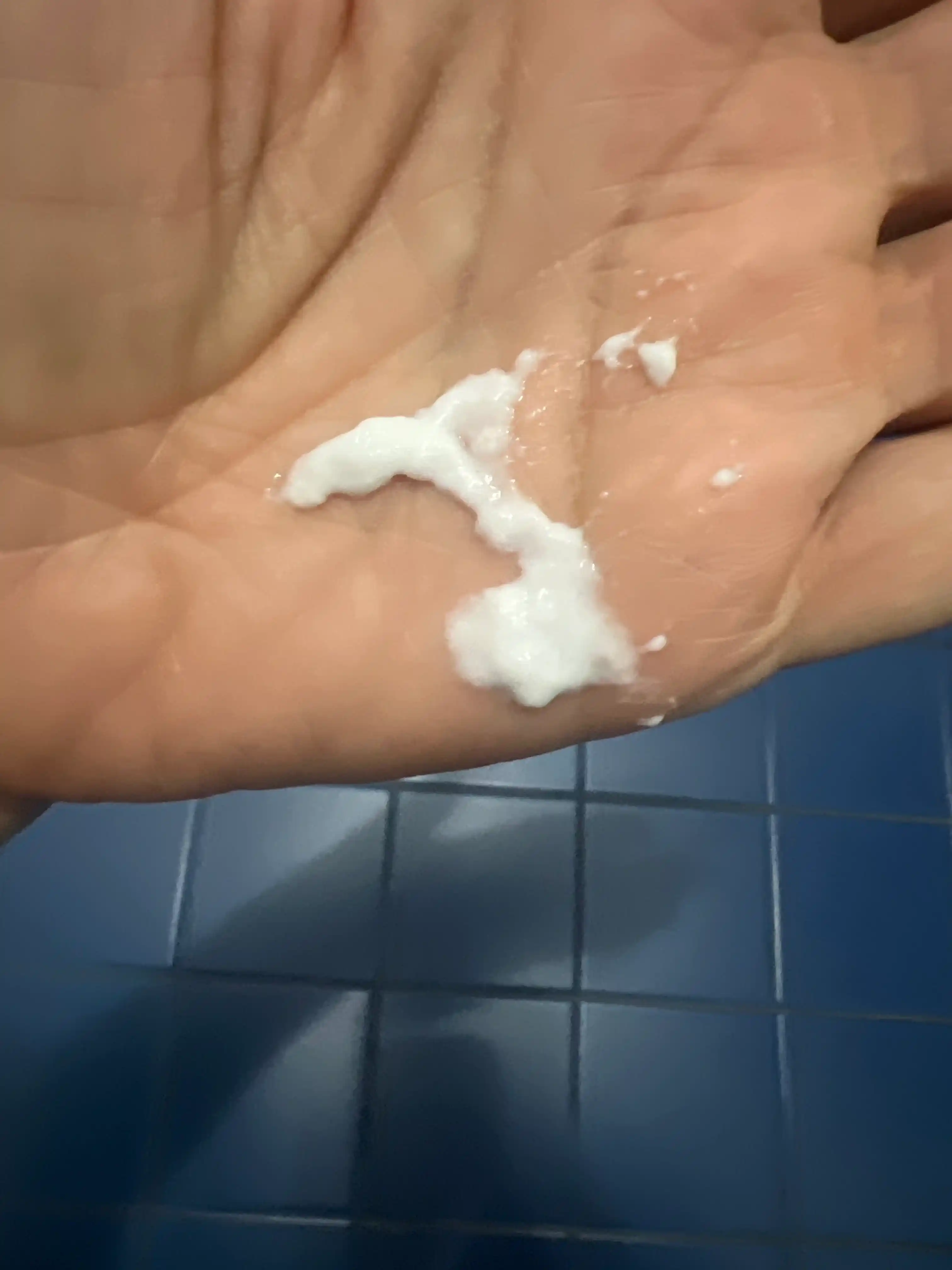 Yuz uchun kunduzgi namlantiruvchi losyon CeraVe SPF30, terini himoyalaydi, tiklaydi, keramidl