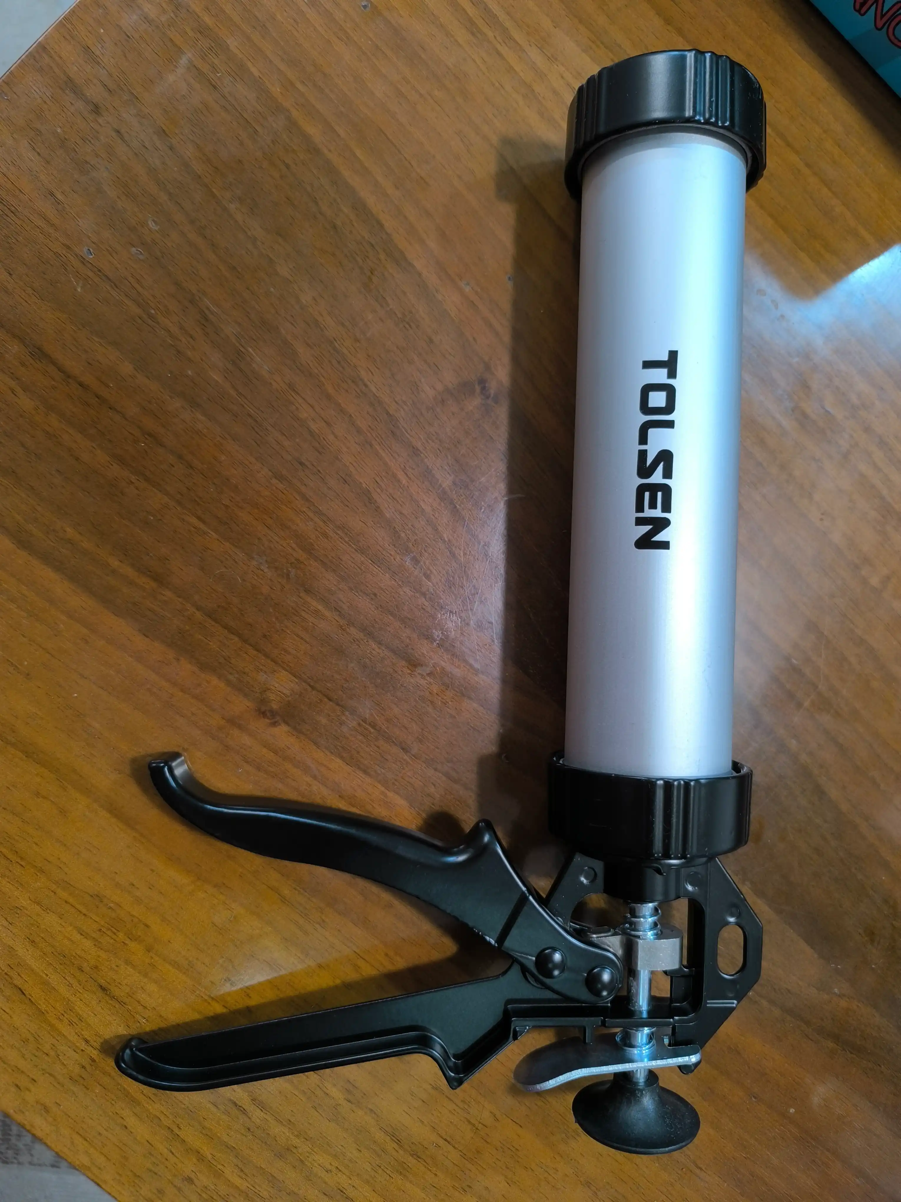 Silikon va germetik uchun pistolet, yopiq korpusli 22,5 sm, 9"    TOLSEN 43044