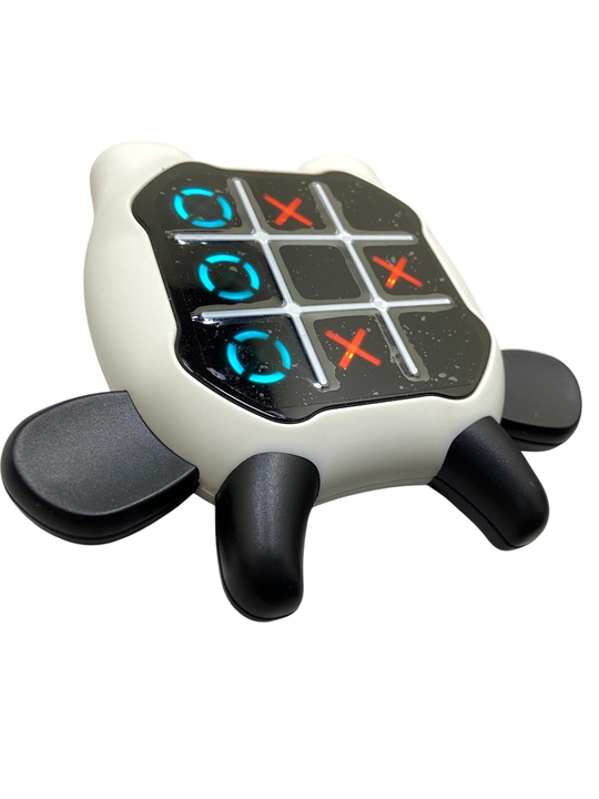 Bolalar uchun jirafa mini-konsolini rivojlantiruvchi Tic-Tac-Toe krest-nolik elektron o‘yini