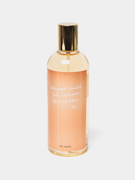 Parfyumlangan tana spreyi suvi Victoria's Secret Spreyi Aqua Kiss Rush, Shimmer, 250 ml