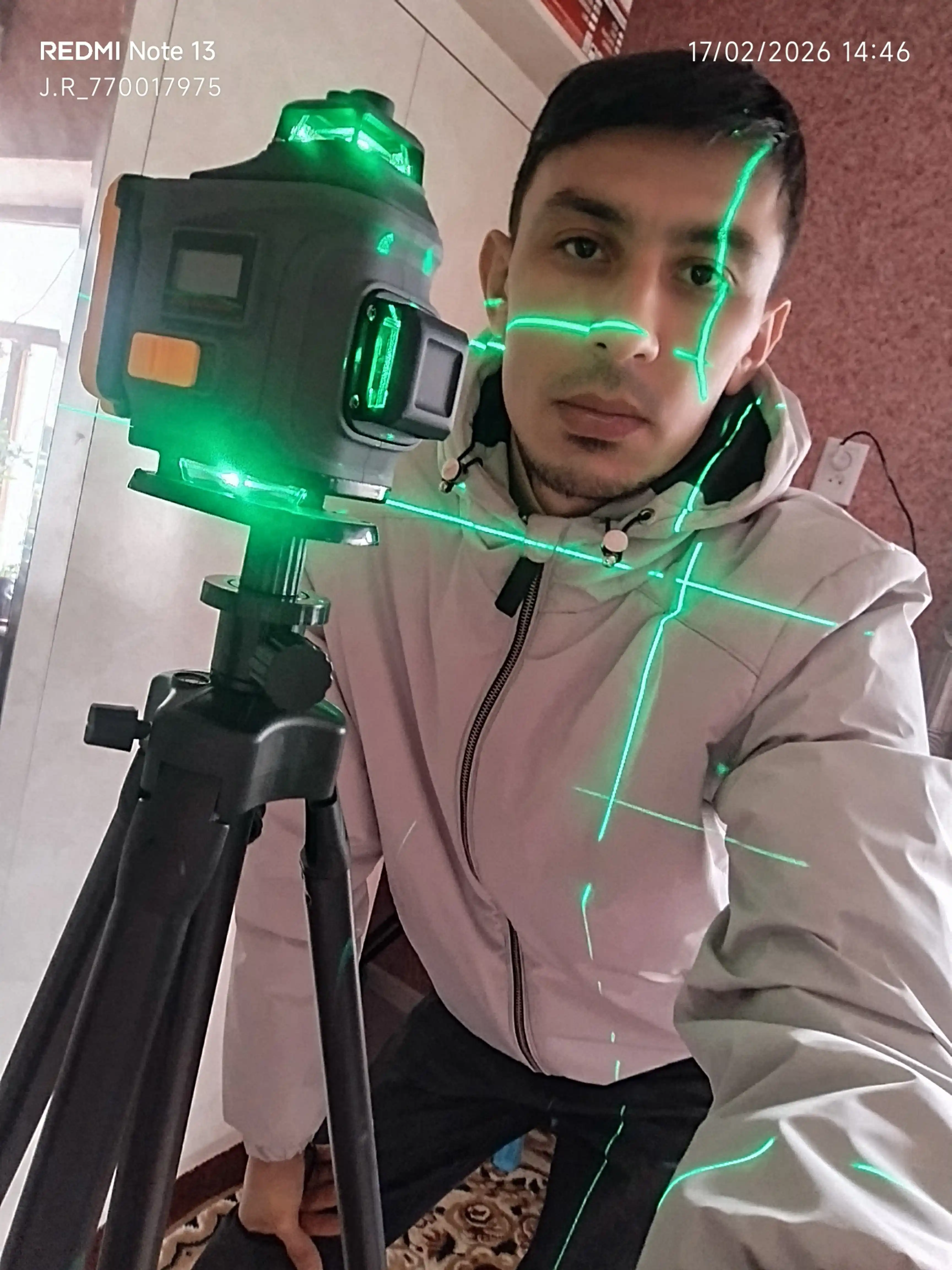 Лазерный уровень, ERAMAX профессиональный  16 линий с штативом 4D, строительный 3D
