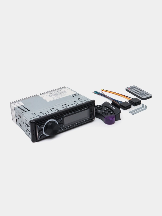 Pioneer 7031 avtomagnitola, ISO konnektor va RCA ulanish portlari bilan