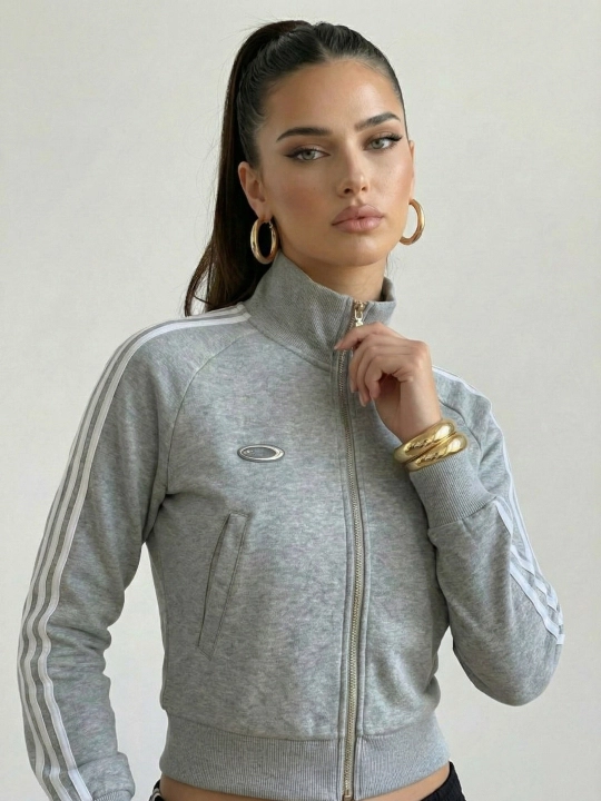 Qisqa fermuarli ayollar sport koftasi - EllyFashion