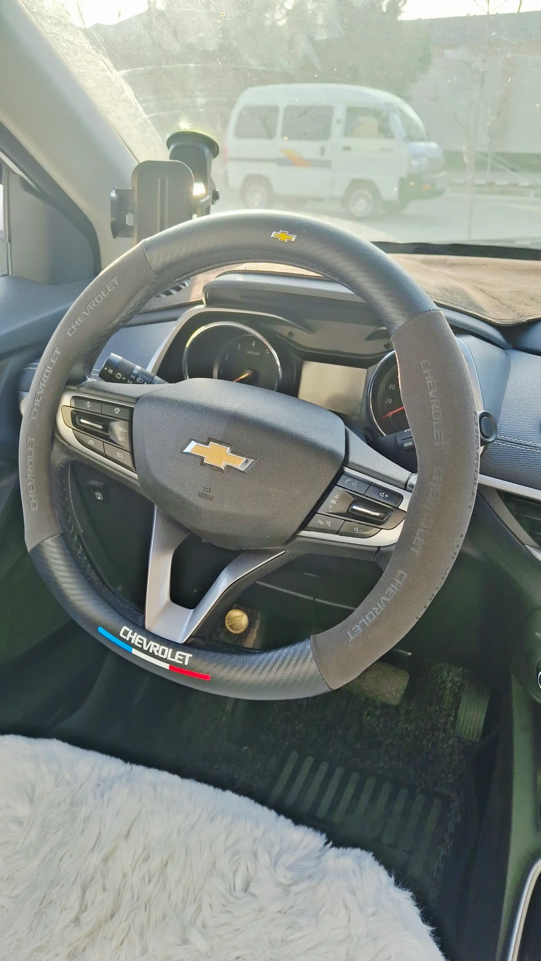 Avtomobil ruli uchun karbon tolali rul g'ilof, Chevrolet