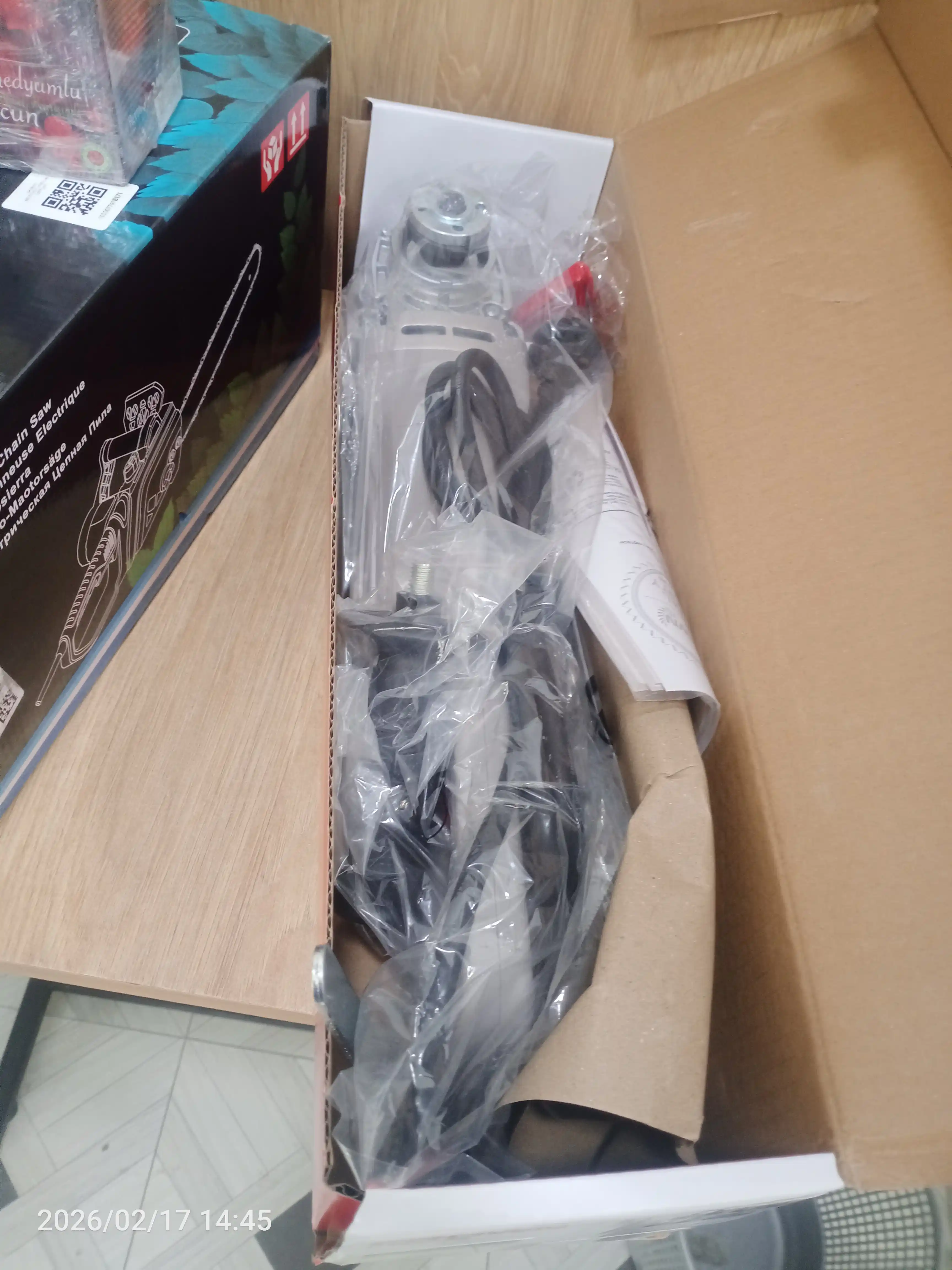 Болгарка CROWN CT13034, 1300W, 180 мм