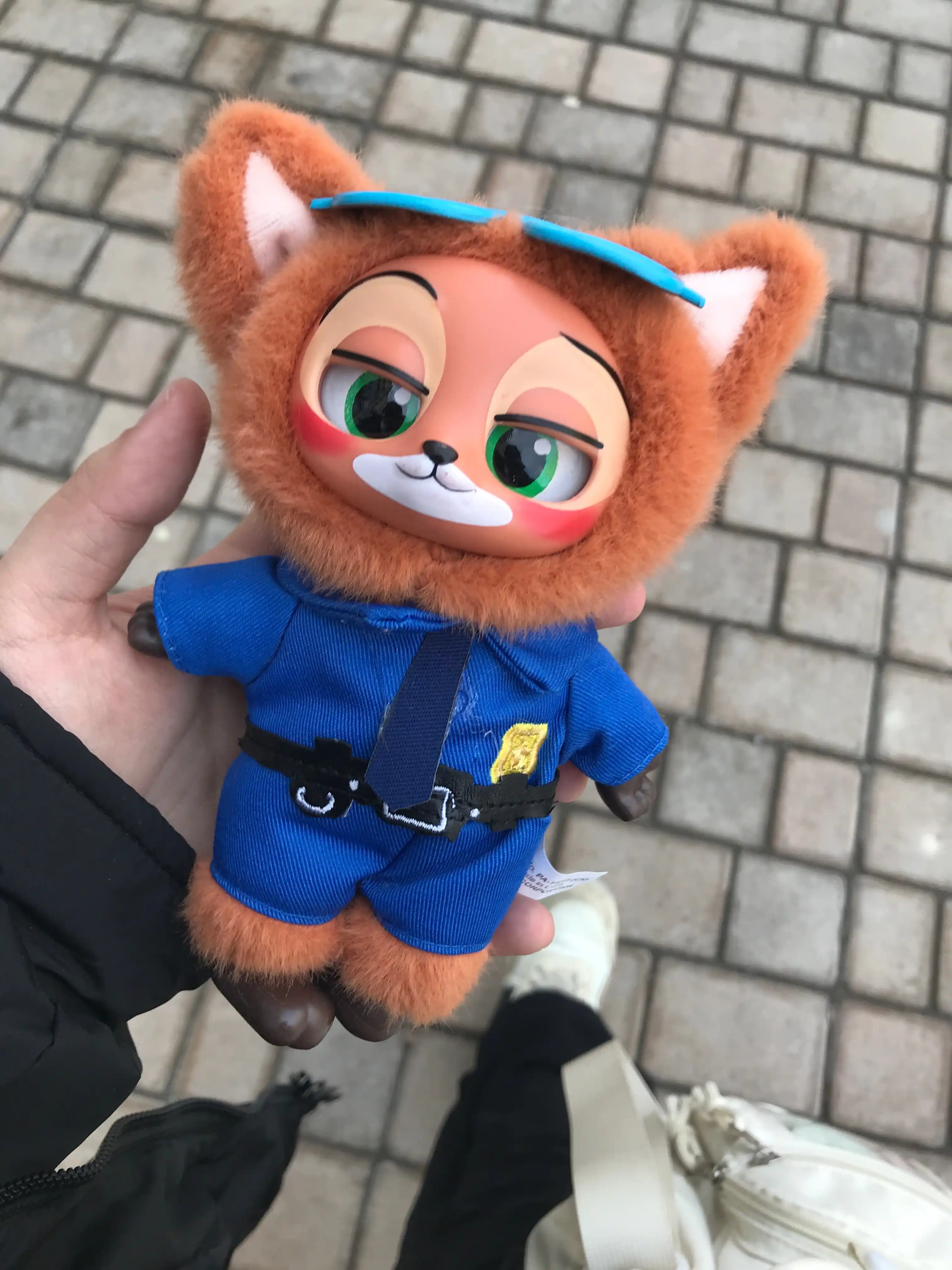 Zootopia, Zveropolis, kolleksiyali yumshoq o'yinchoq brelok-figura tasodifiy rang