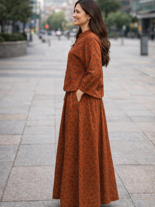 Ayollar dvoyka kostyumi oversize 2v1 paxta 100% 48–56 rubashka va yubka cho‘ntakli, yozgi - 