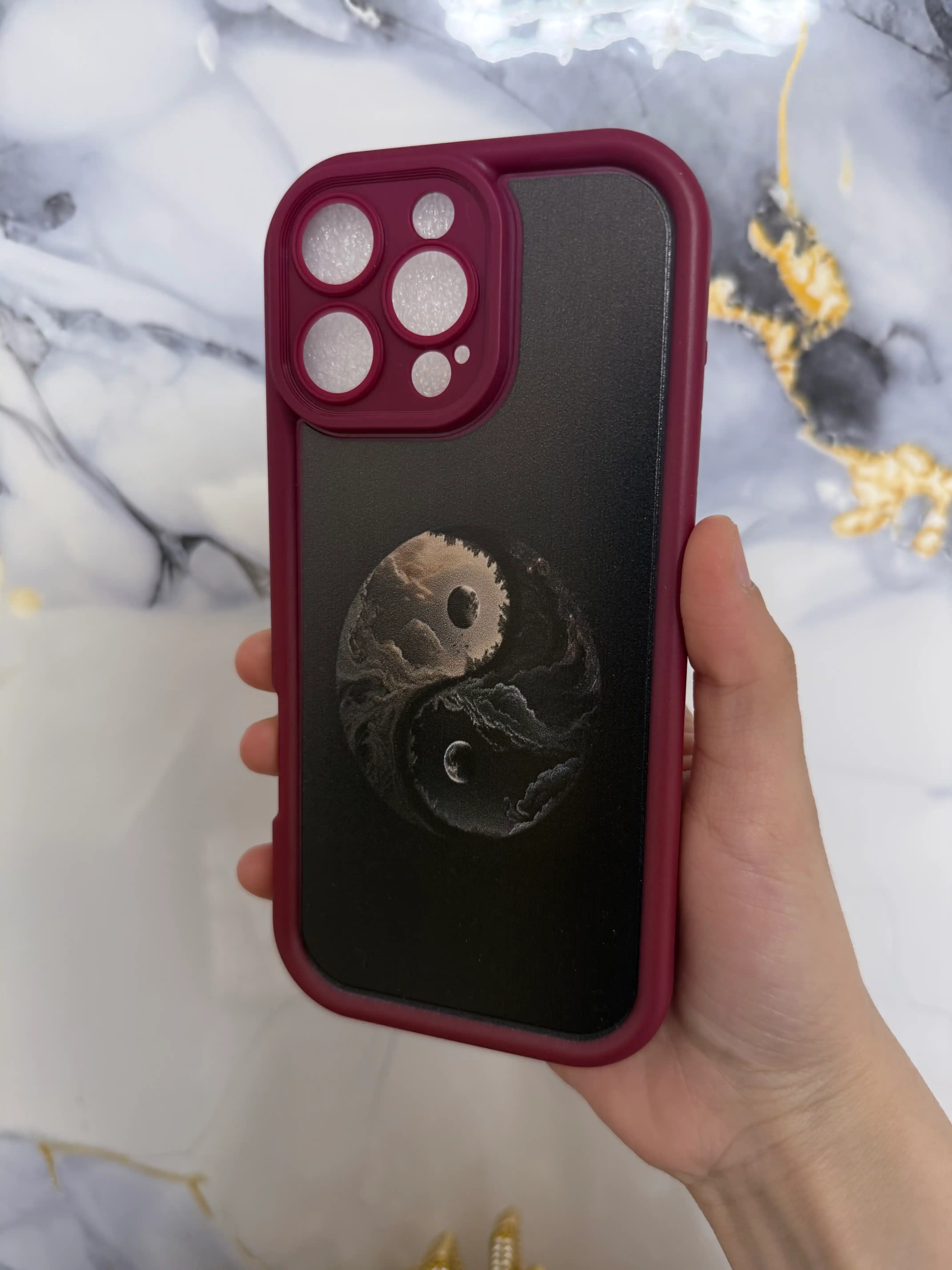Чехлы на IPhone 13, 14, 15, 16 Pro, Pro Max 