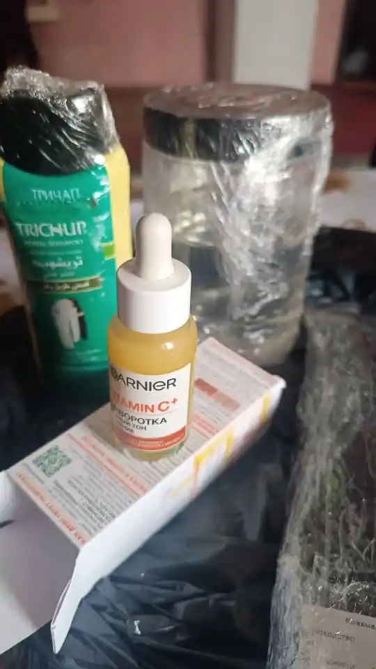 Garnier Vitamin C+ Ровный тон + Cияние Сыворотка, 30 мл