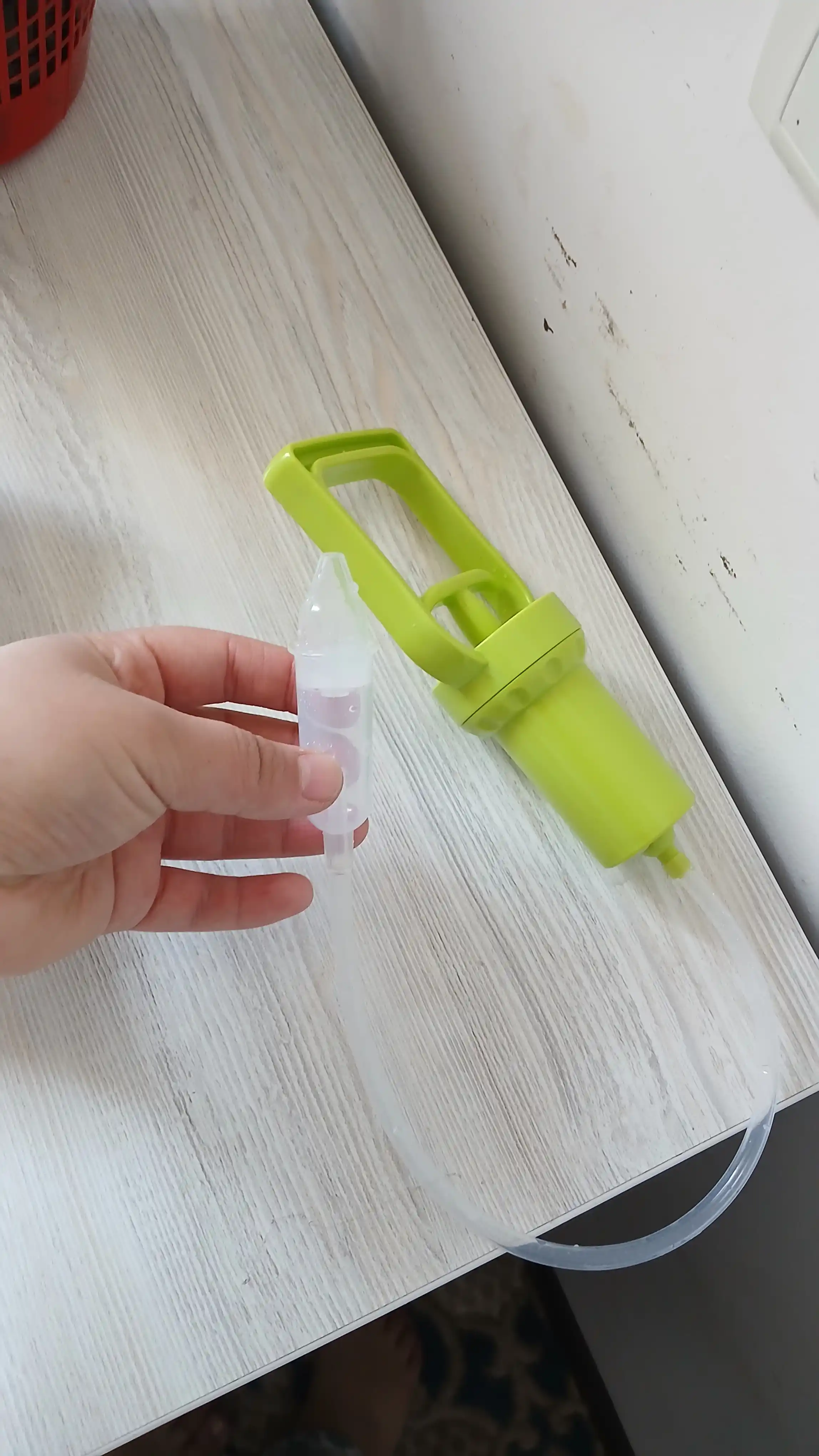 Bolalar va kattalar uchun, burun tozalashga mo'ljallangan aspirator