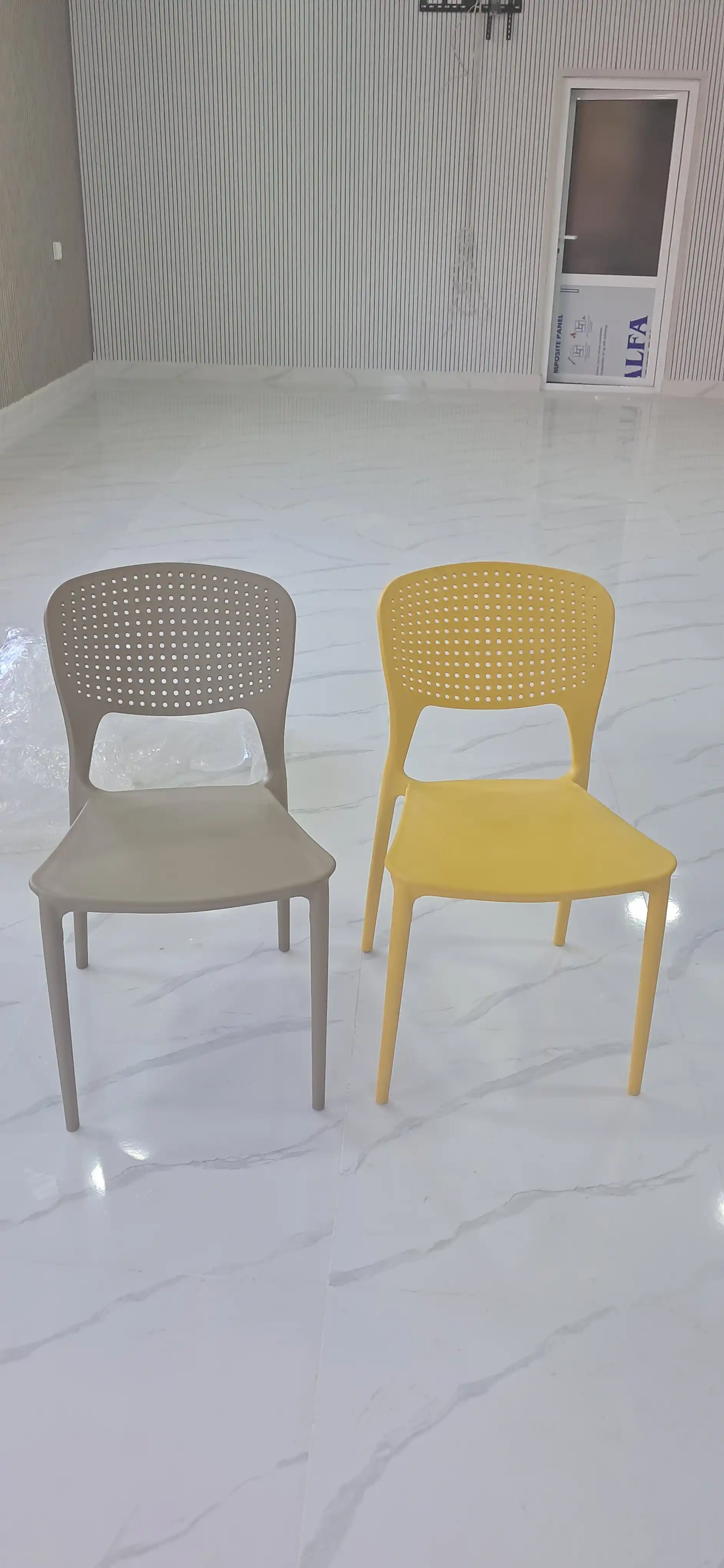 Frumos Dallas stuli 300 kg gacha, namlikka chidamli, yig'iluvchi - kuchaytirilgan plastik
