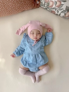 Розовый