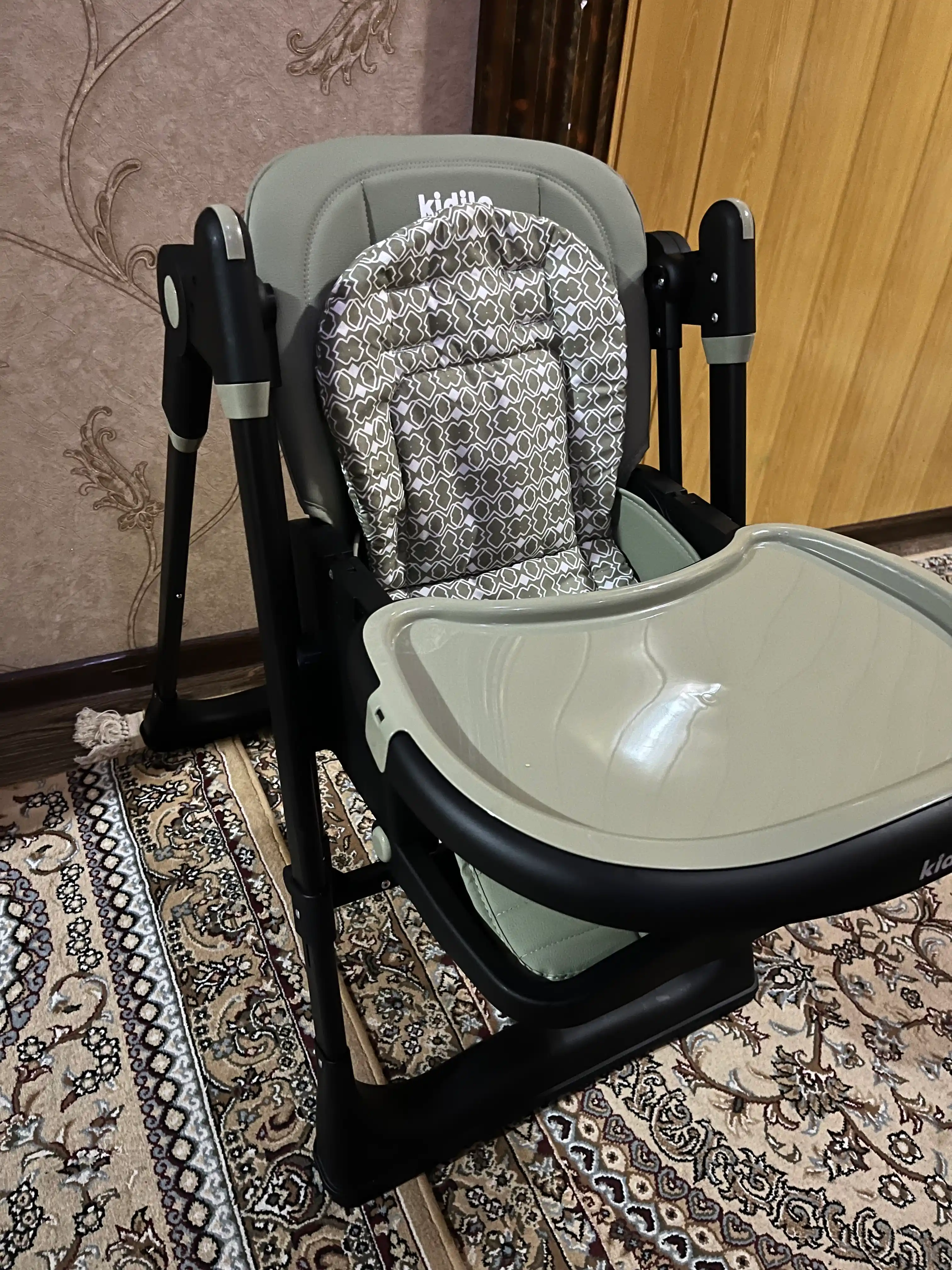 Детский стульчик для кормления+ качели, 2 в 1 Kidilo-8166