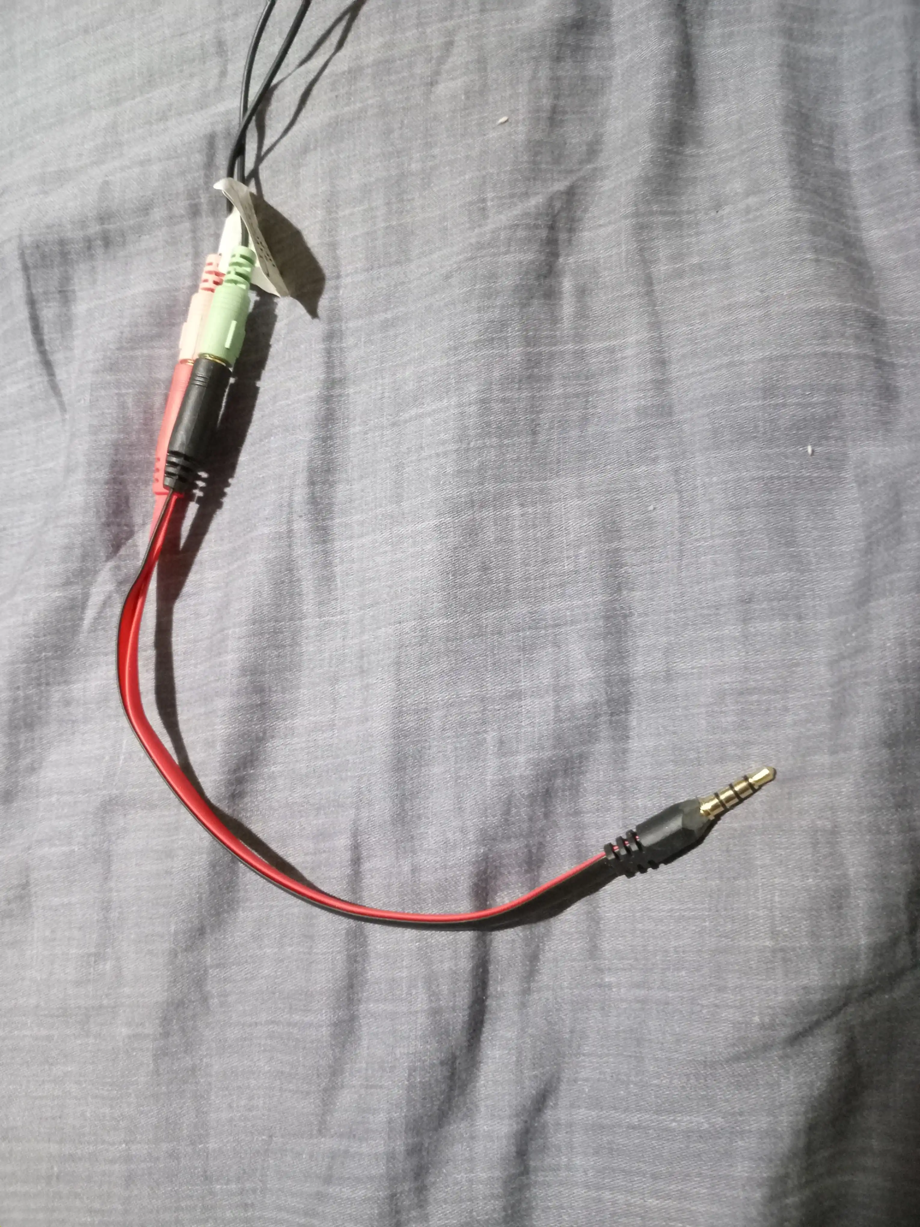 Quloqlik va mikrofon uchun 3.5 mm yordamchi audio kabel