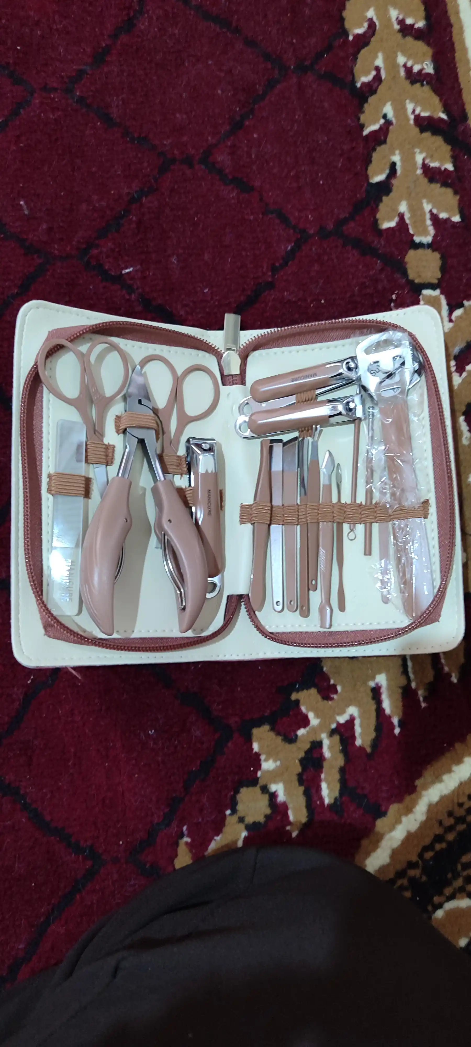 Manikyur to'plami, Kusachka, manikur anjomlari, MANICURE, qutida 18 ta element