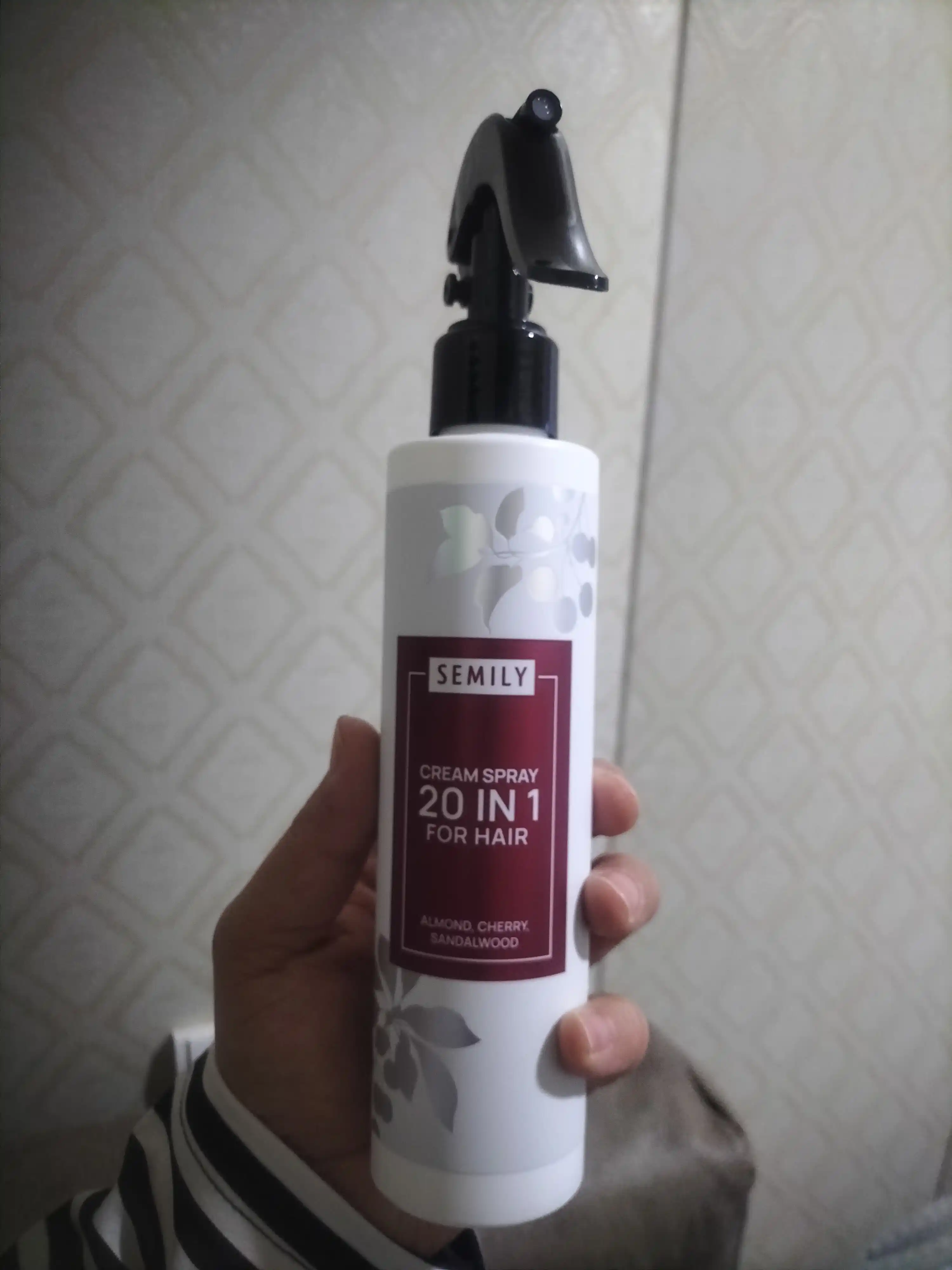 SEMILY soch spreyi, sochlarni issiqlikdan himoyalovchi xushbo‘y krem, soch parvarishi uchun 200 ml