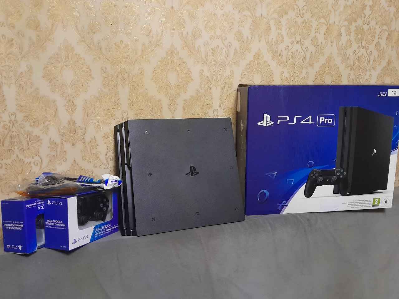 Playstation 4 Pro 1TB 11.00 versiyasi, o‘yinlar bilan