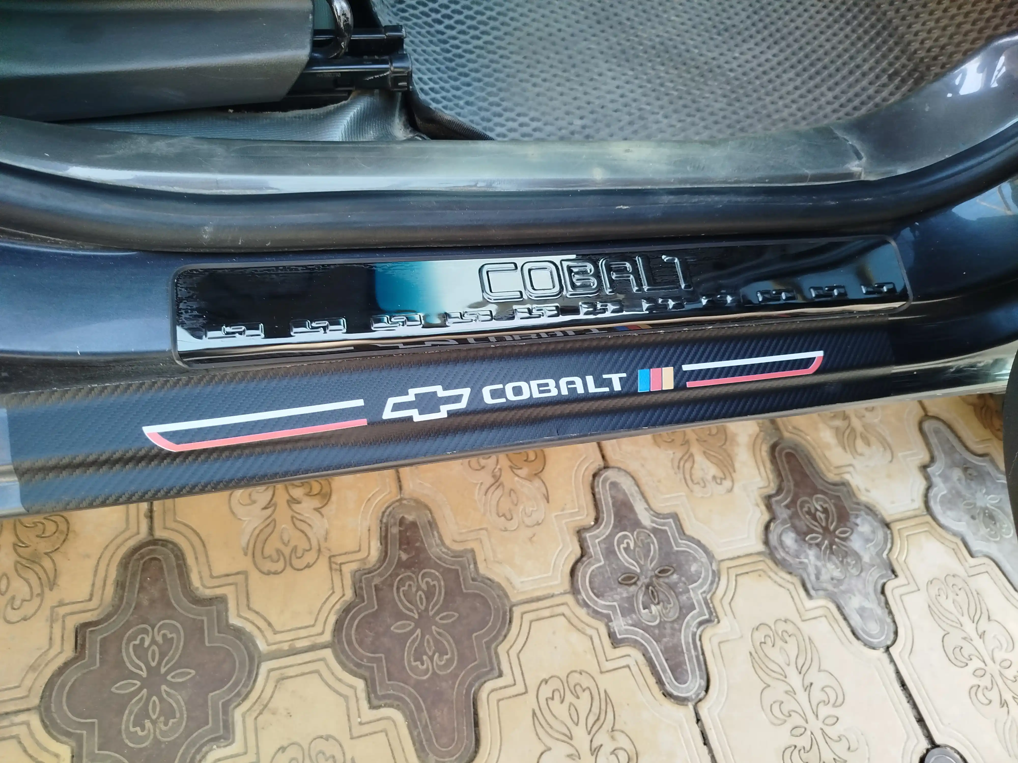 Cobalt eshik bosqichlari uchun karbon himoya qoplamalar stikerlari