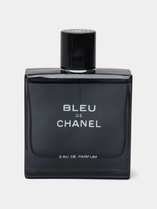 Parfyumlangan suv erkaklar uchun Bleu de Chanel, parfyumlangan suv