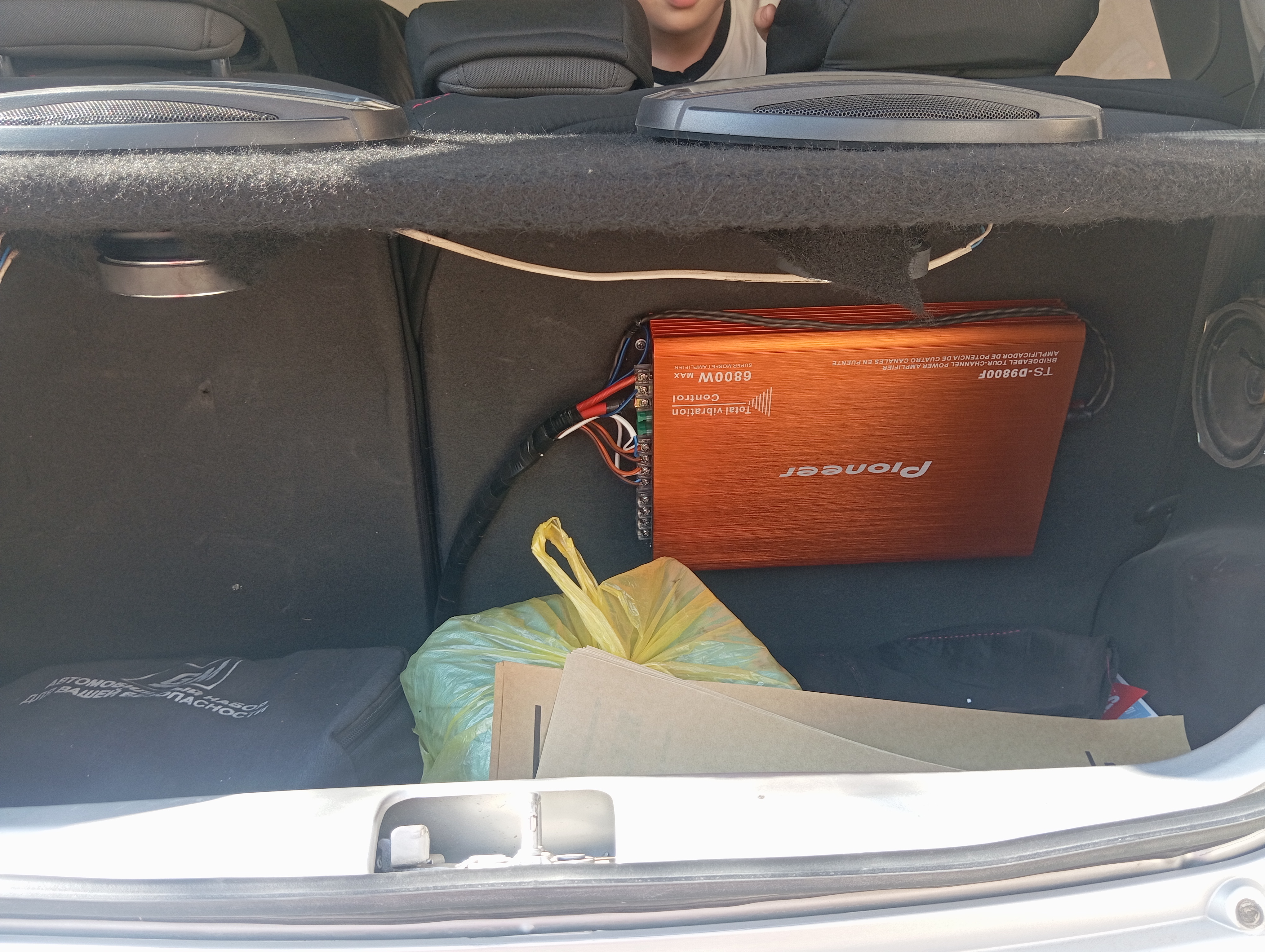 Pioneer Усилитель звука для авто 2-4-канальный, 2200-6800 Вт