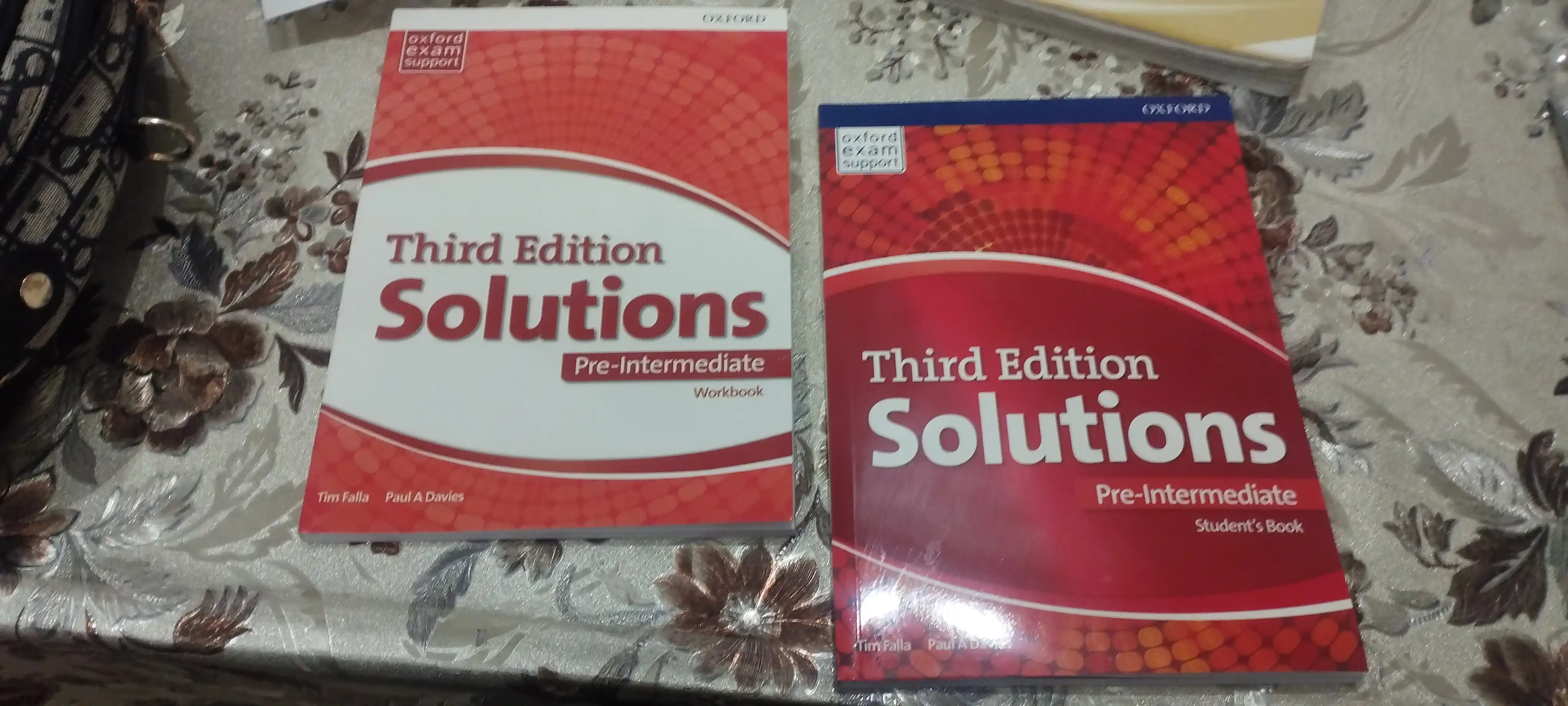 Solutions. Pre-Intermediate. Third Edition. Student's Book+Workbook