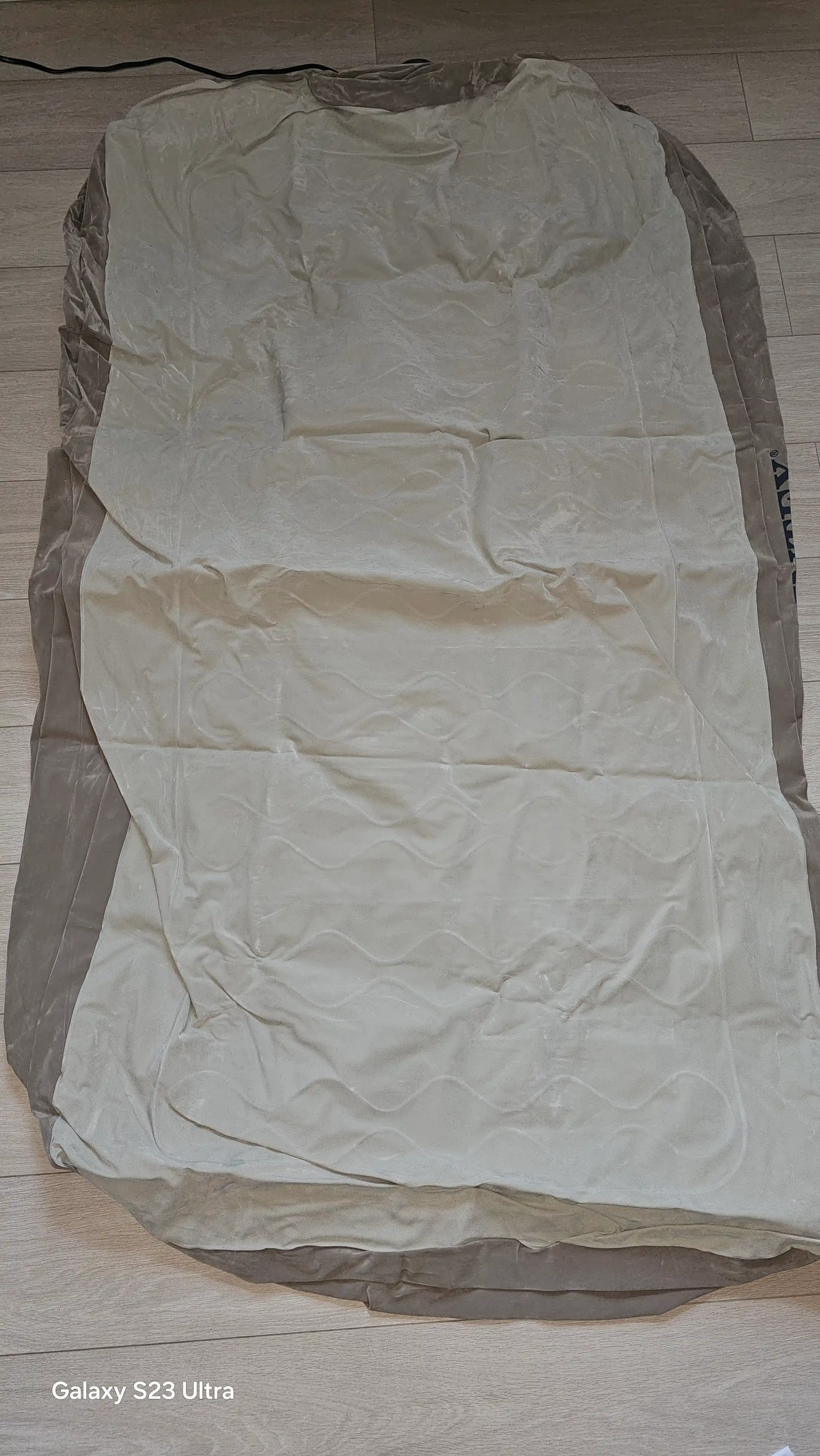 Intex elektr nasosi o‘rnatilgan bir kishilik shishiriladigan karavot, 99 * 191 * 46 sm