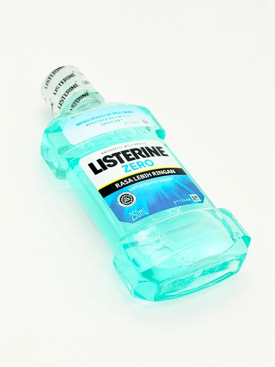 Ополаскиватель для рта Listerine, устраняет неприятный запах изо рта, 250 мл