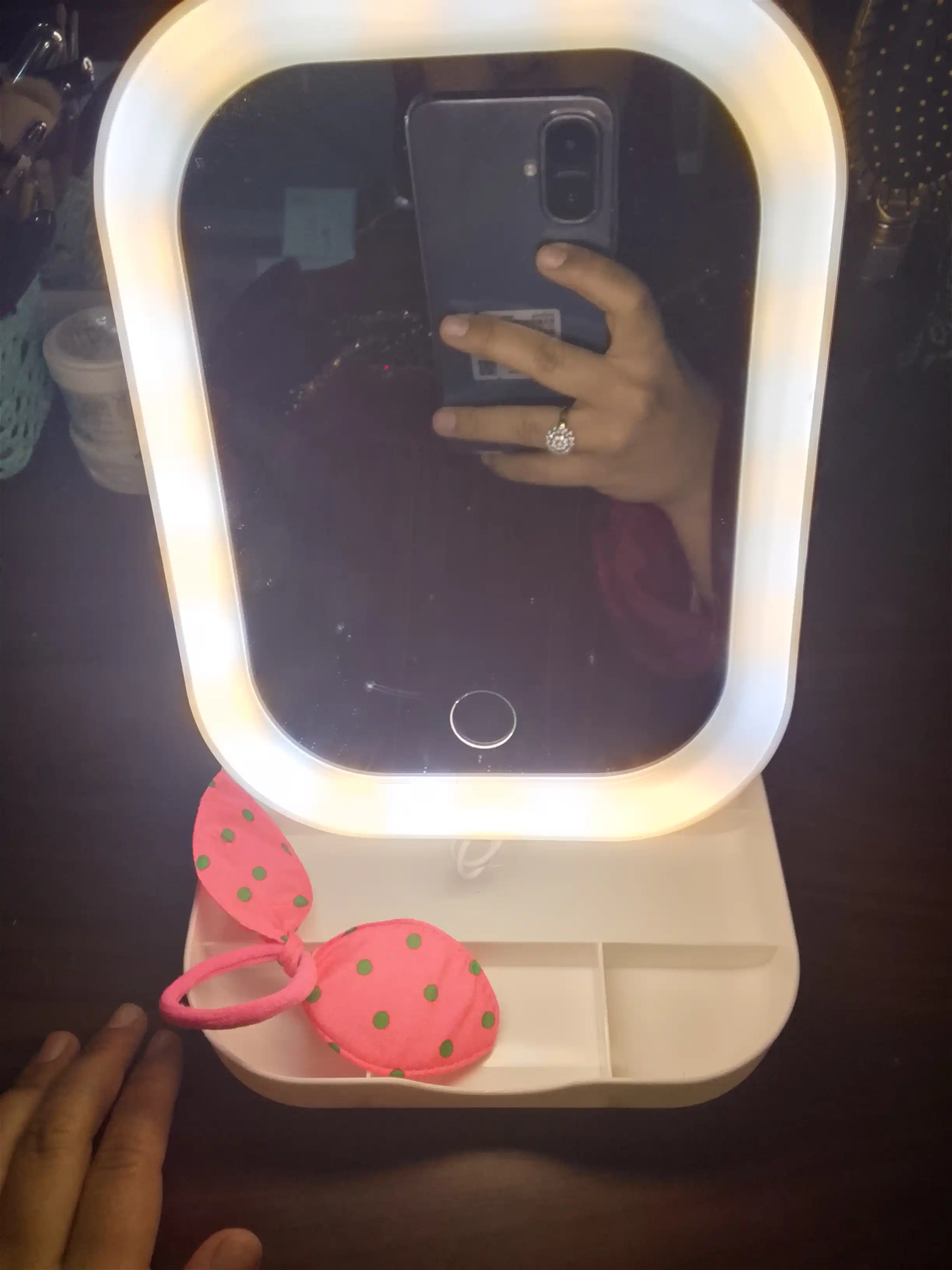 LED sensorli kosmetik oyna – 3 xil yoritish rejimi, sensorli boshqaruv va USB orqali