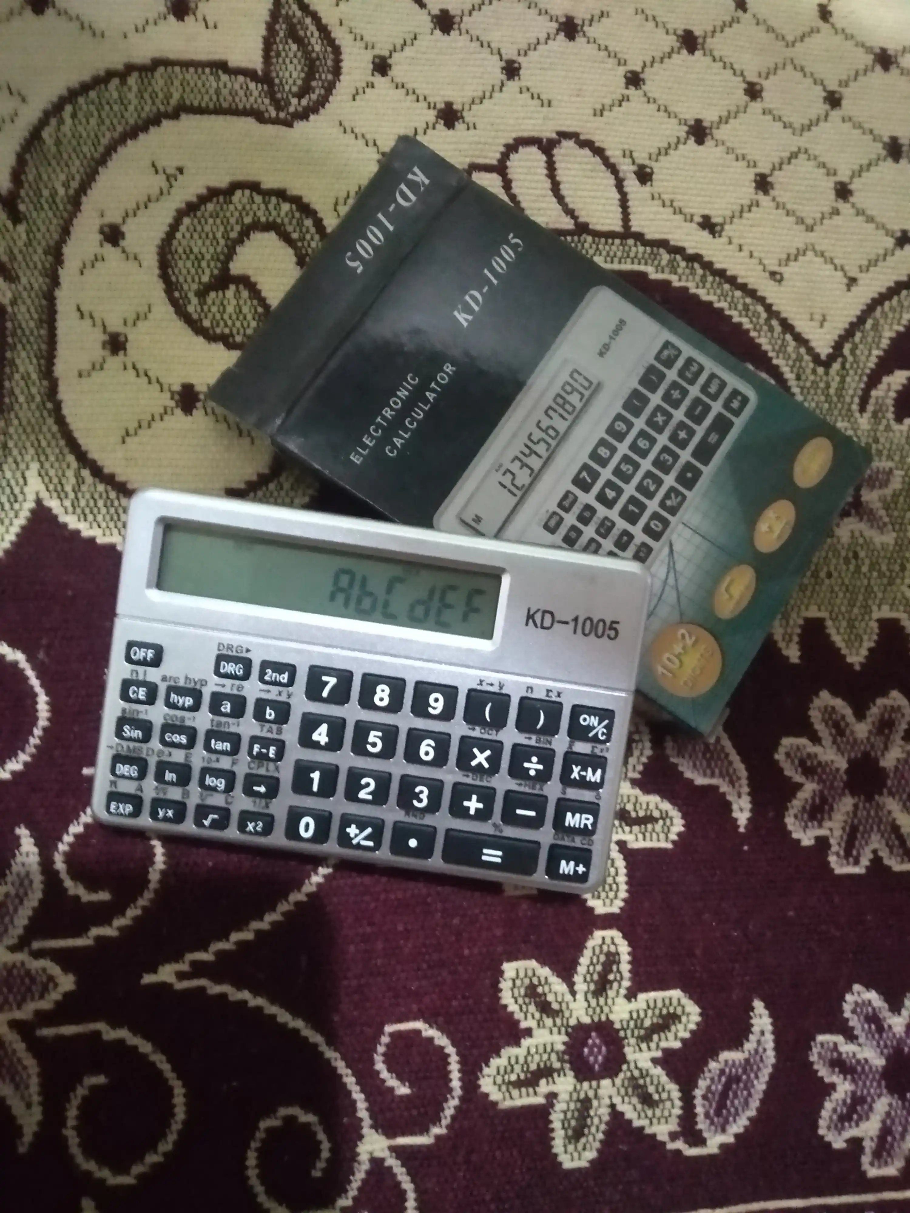 Cho'ntak kalkulyatori KD-1005, quti bilan, abituriyentlar uchun