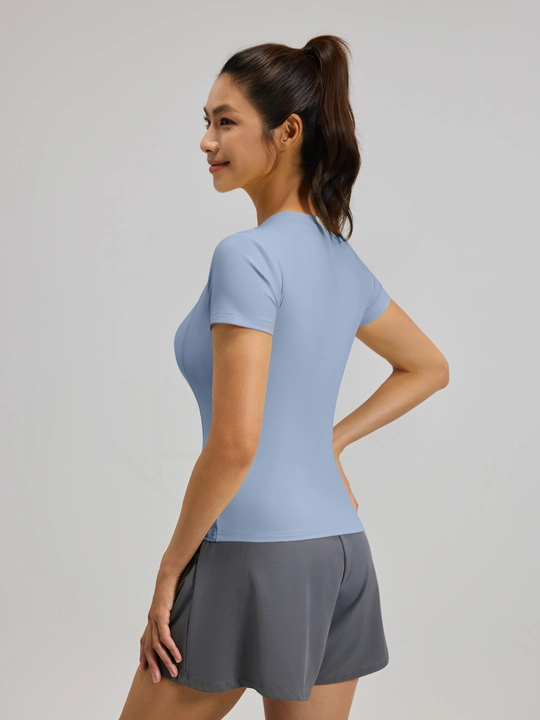 Ayollar futbolkasi Slimfit Kioko, ayollar sport rashgardi