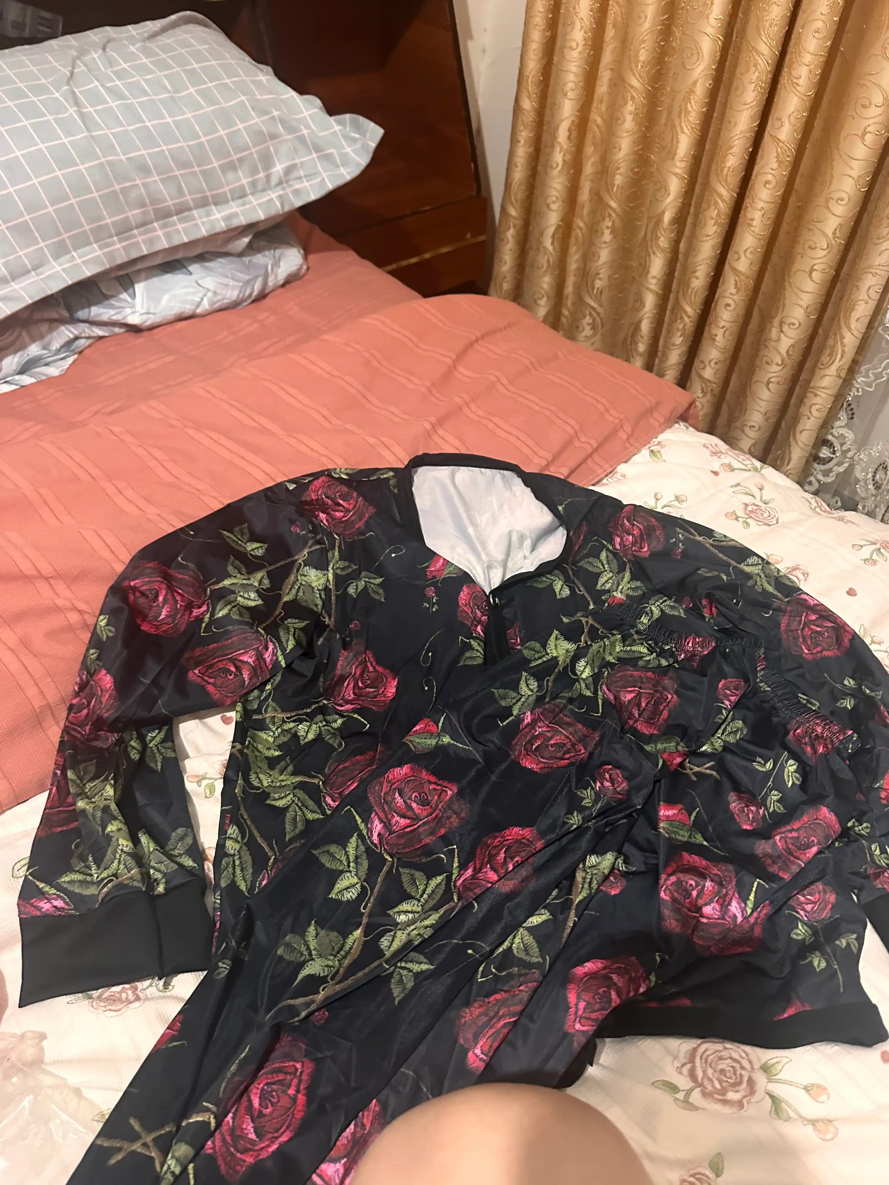 Ayollar uchun 4 tasi 1 da pijama, shim + ko‘ylak + shorti + mayka to‘plami, uyqu va dam olish uchun uy kiyimi