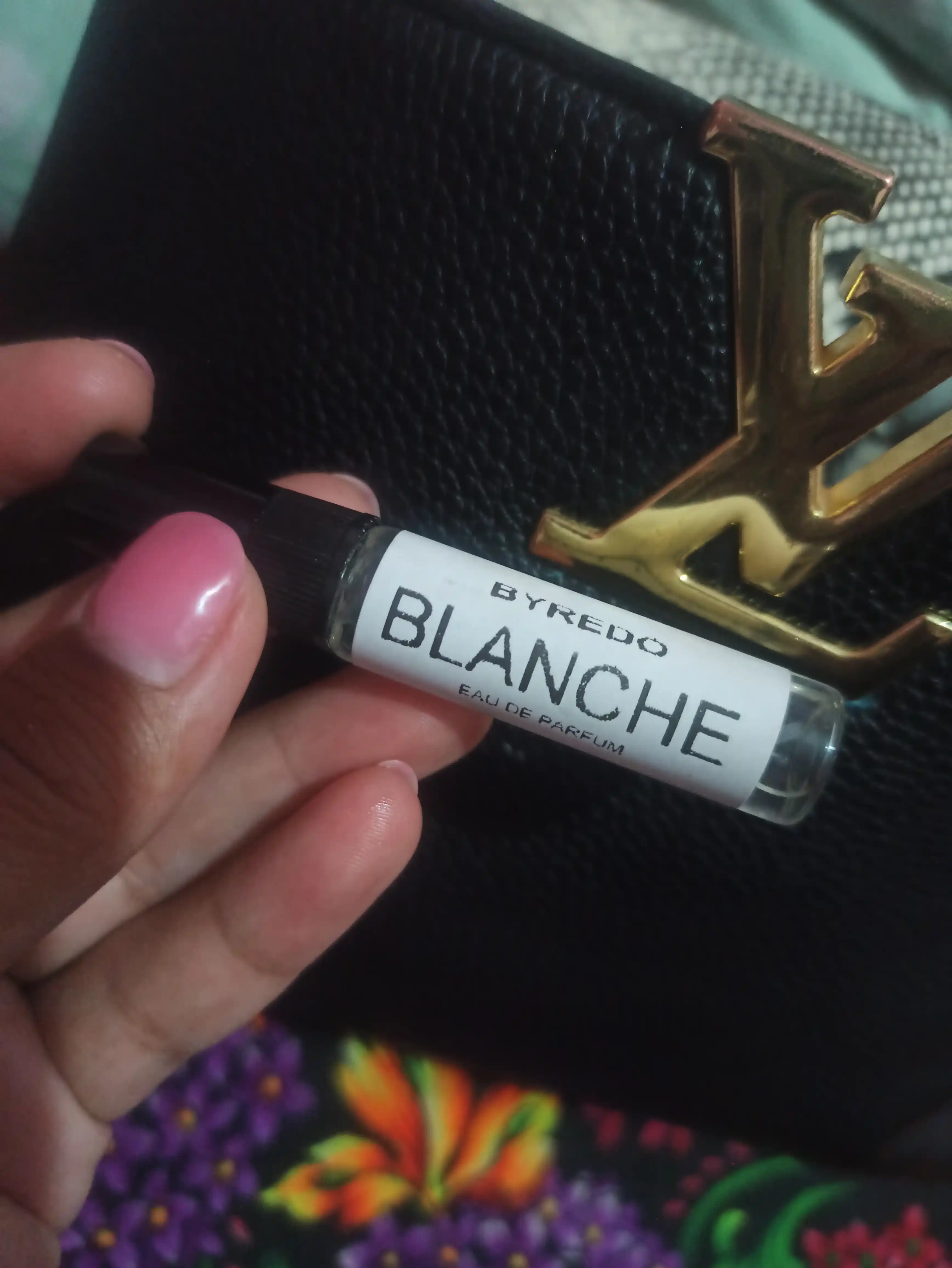Ayollar atiri Byredo Blanche, ayollar uchun atir, uzoq saqlanuvchi ayollar parfyumi