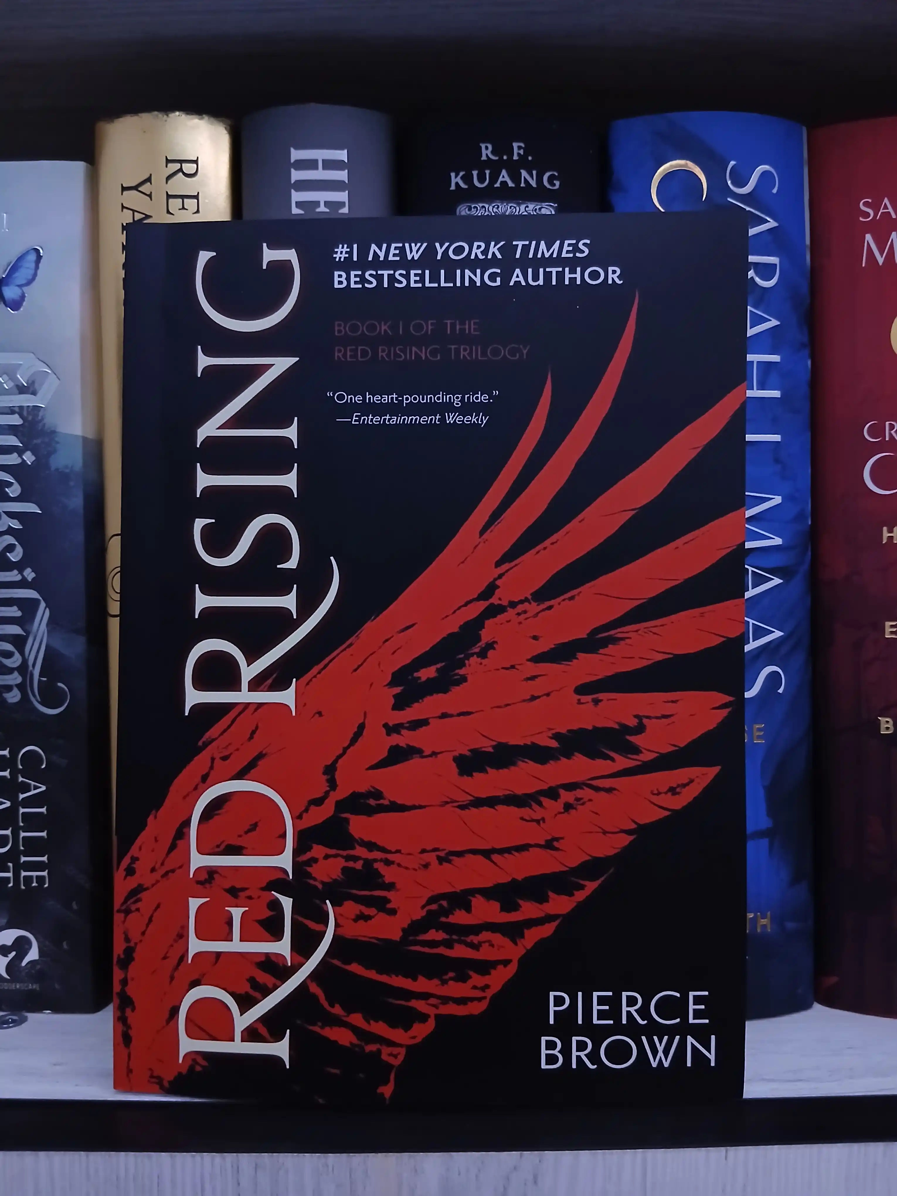 Red Rising, Golden Son, Dark Age, Light Bringer - Pierce Brown, ingliz tilida