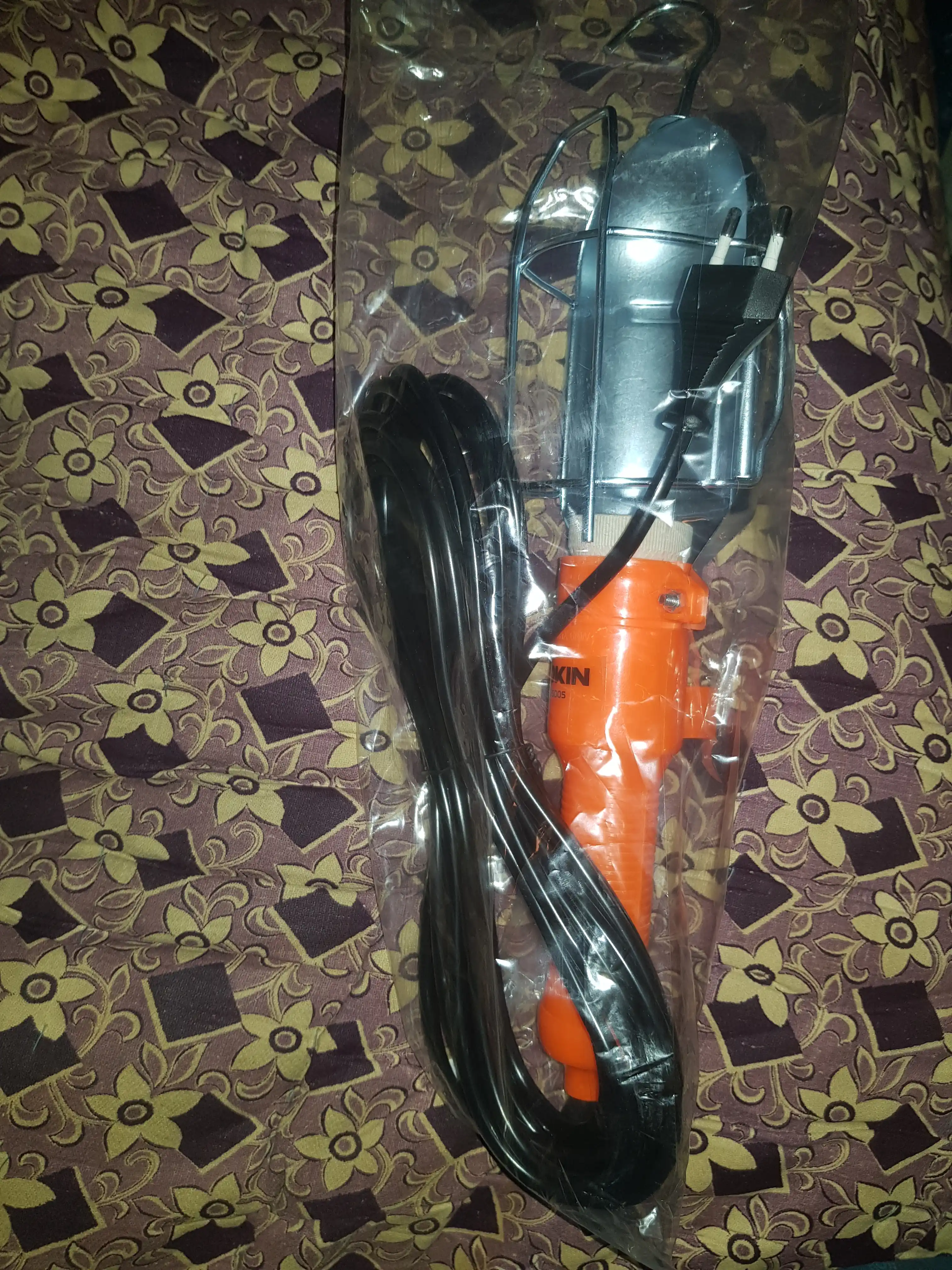 Portativ ishchi chiroq, perenoska svetilnik lampa AC220-240V, 60W - Е27 WOKIN