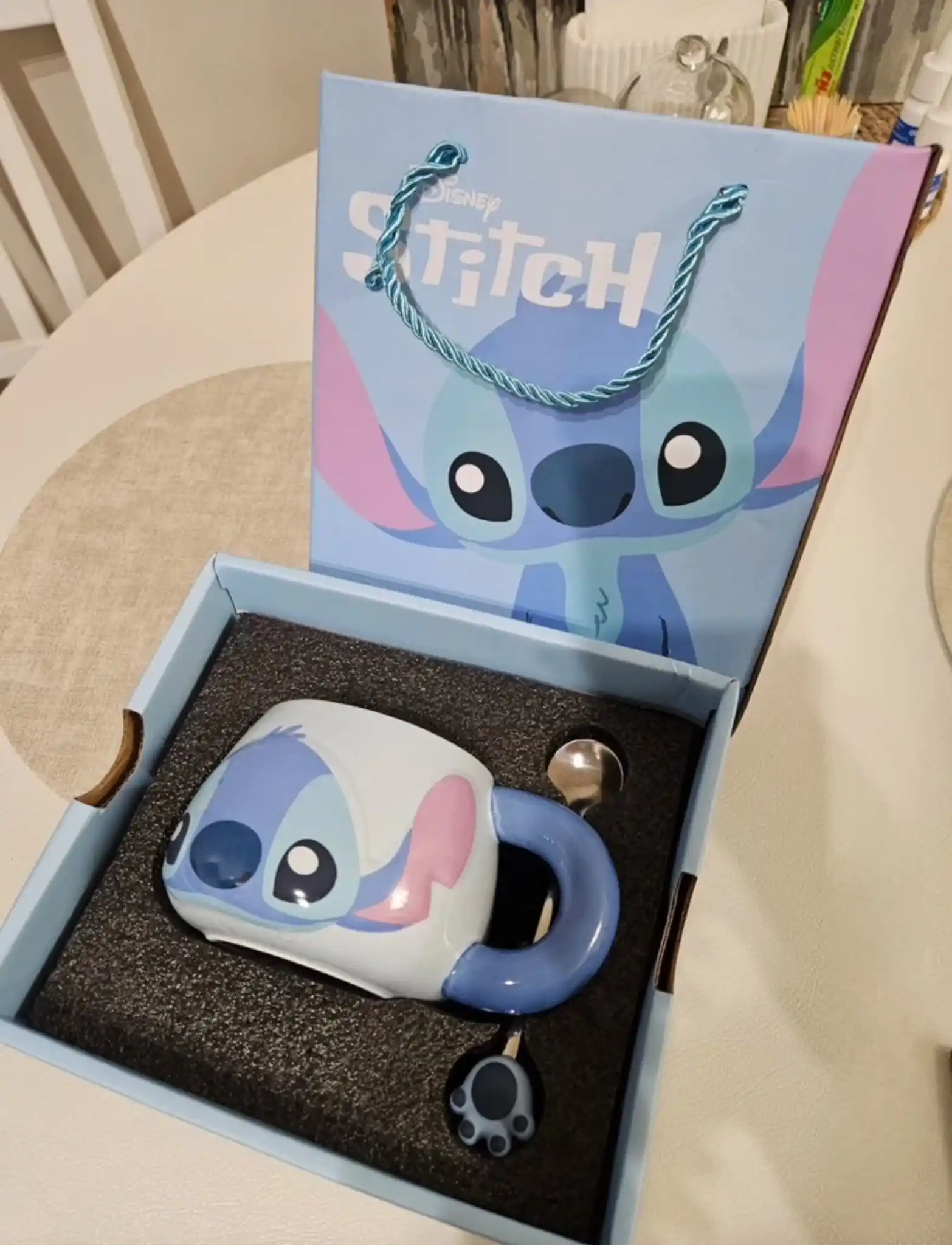 Krujka sovg‘a uchun Stich