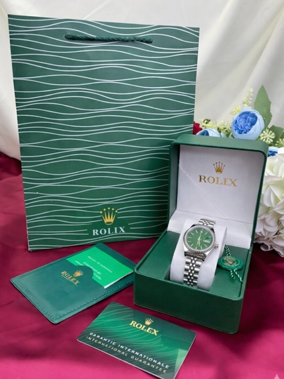 ROLEX ayollar qo‘l soati, batareyali, to‘plamda: quti, soat, g‘ilof, hujjatlar