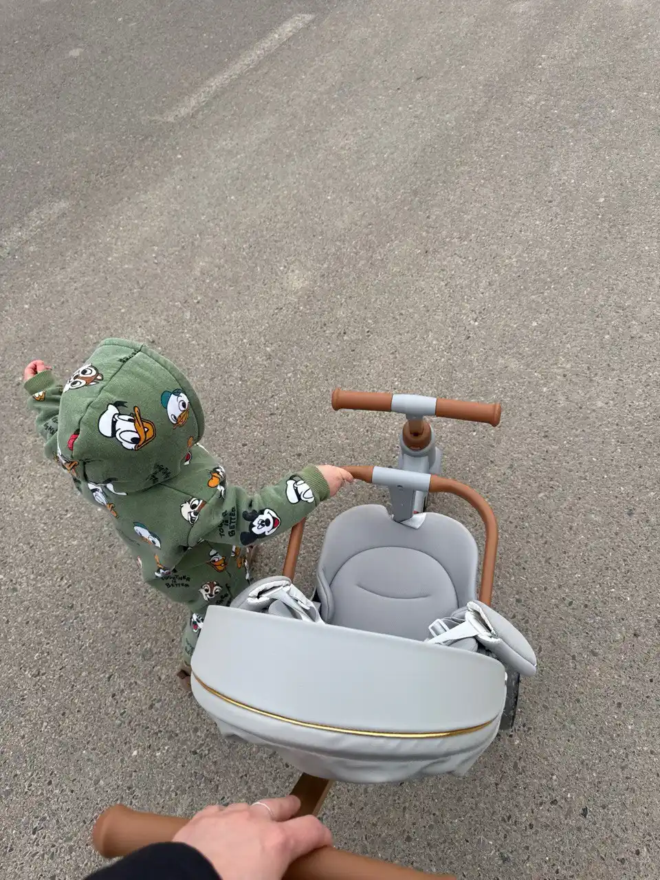 Ko‘p funksiyali 6 ta 1 da bolalar uch g‘ildirakli velosipedi + zamonaviy ryukzak
