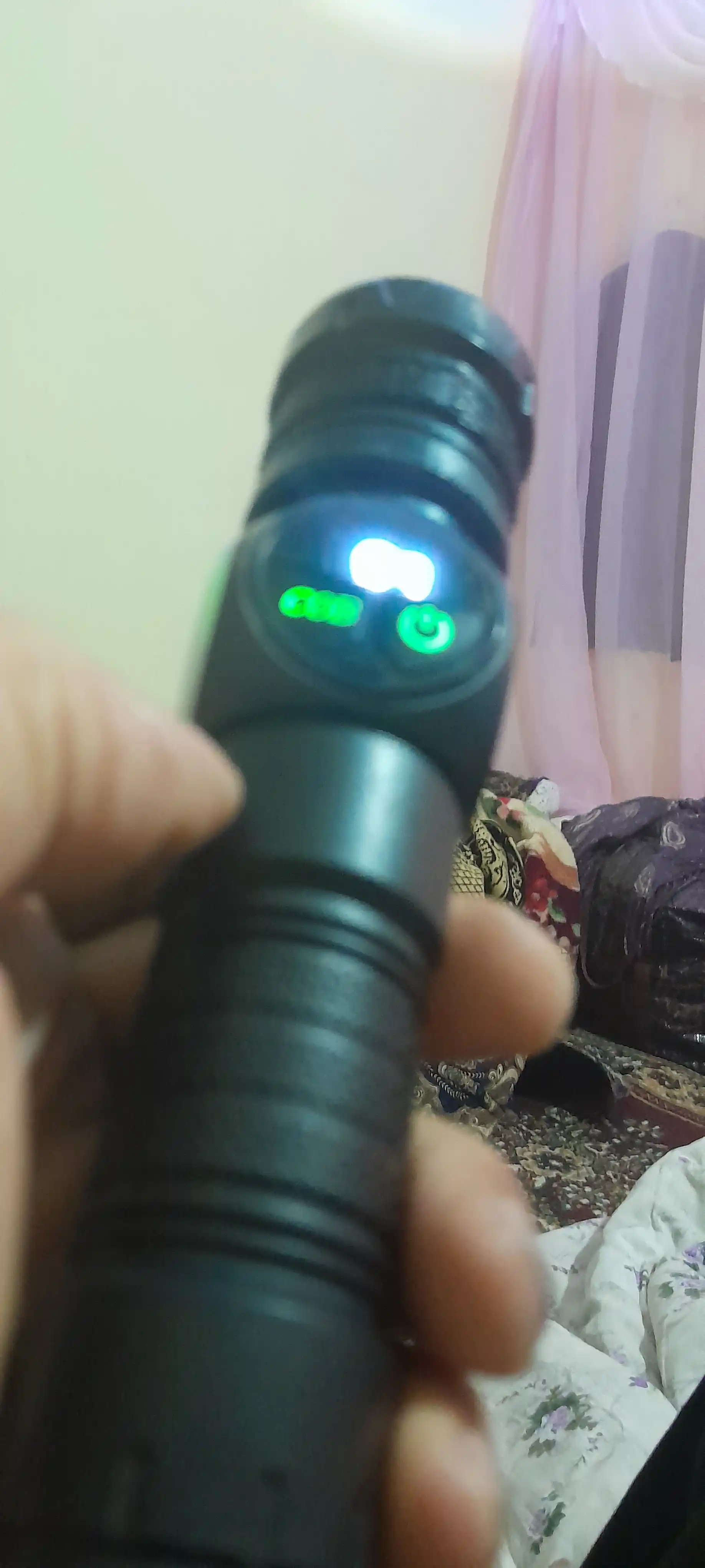 Qo‘l fonar LED, 5 rejim, PowerBank funksiyasi bilan