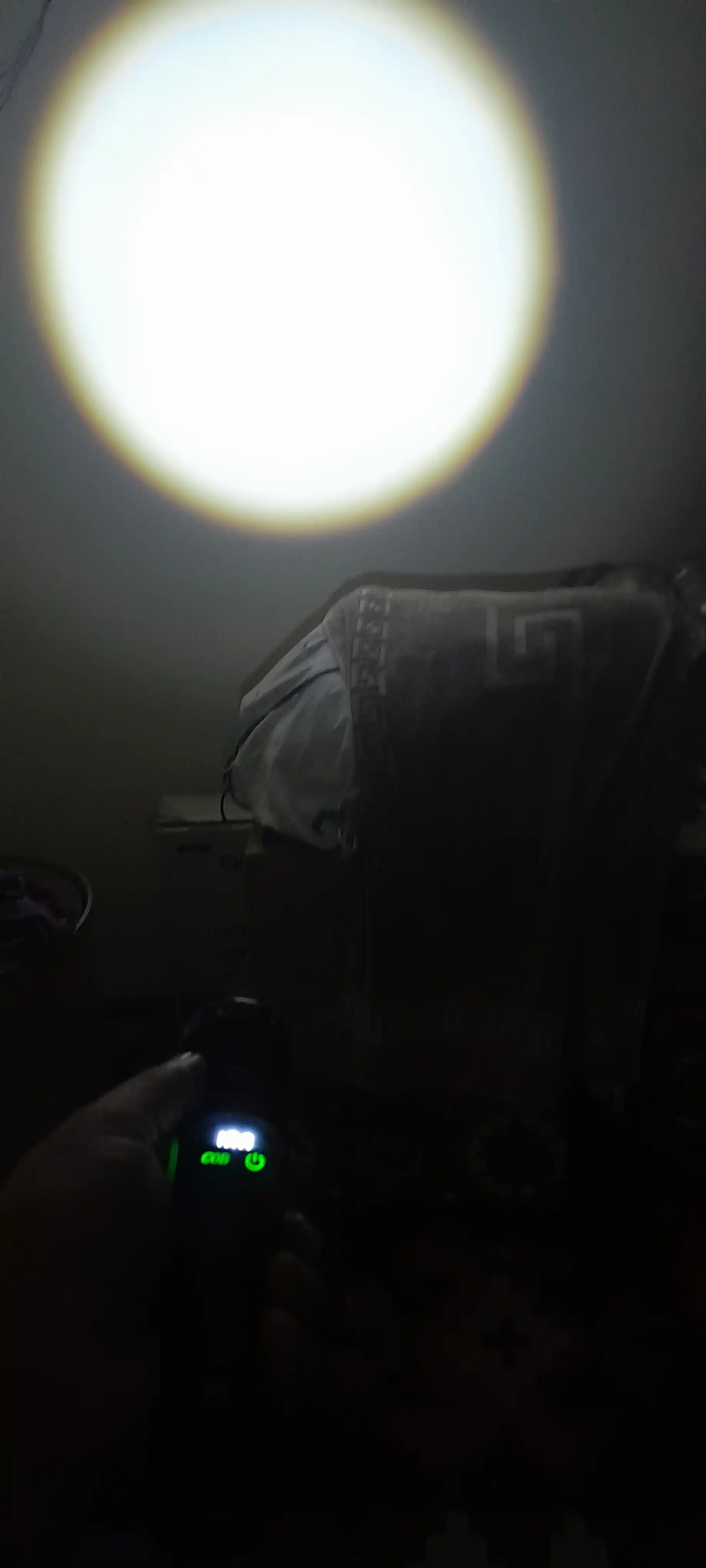 Qo‘l fonar LED, 5 rejim, PowerBank funksiyasi bilan