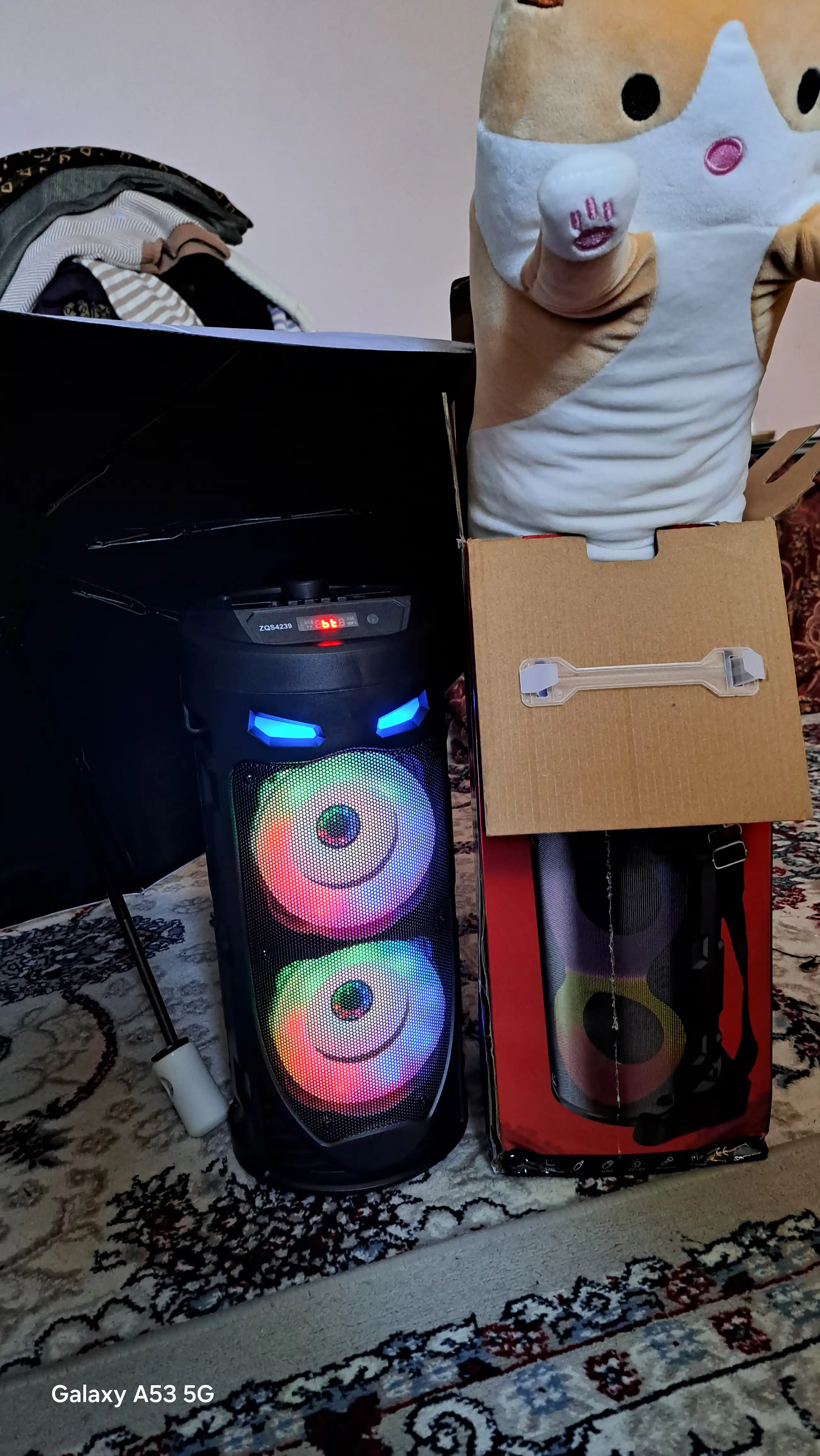 Караоке-колонка с Bluetooth-микрофоном ZQS 10101, 8148, 4239, 908s