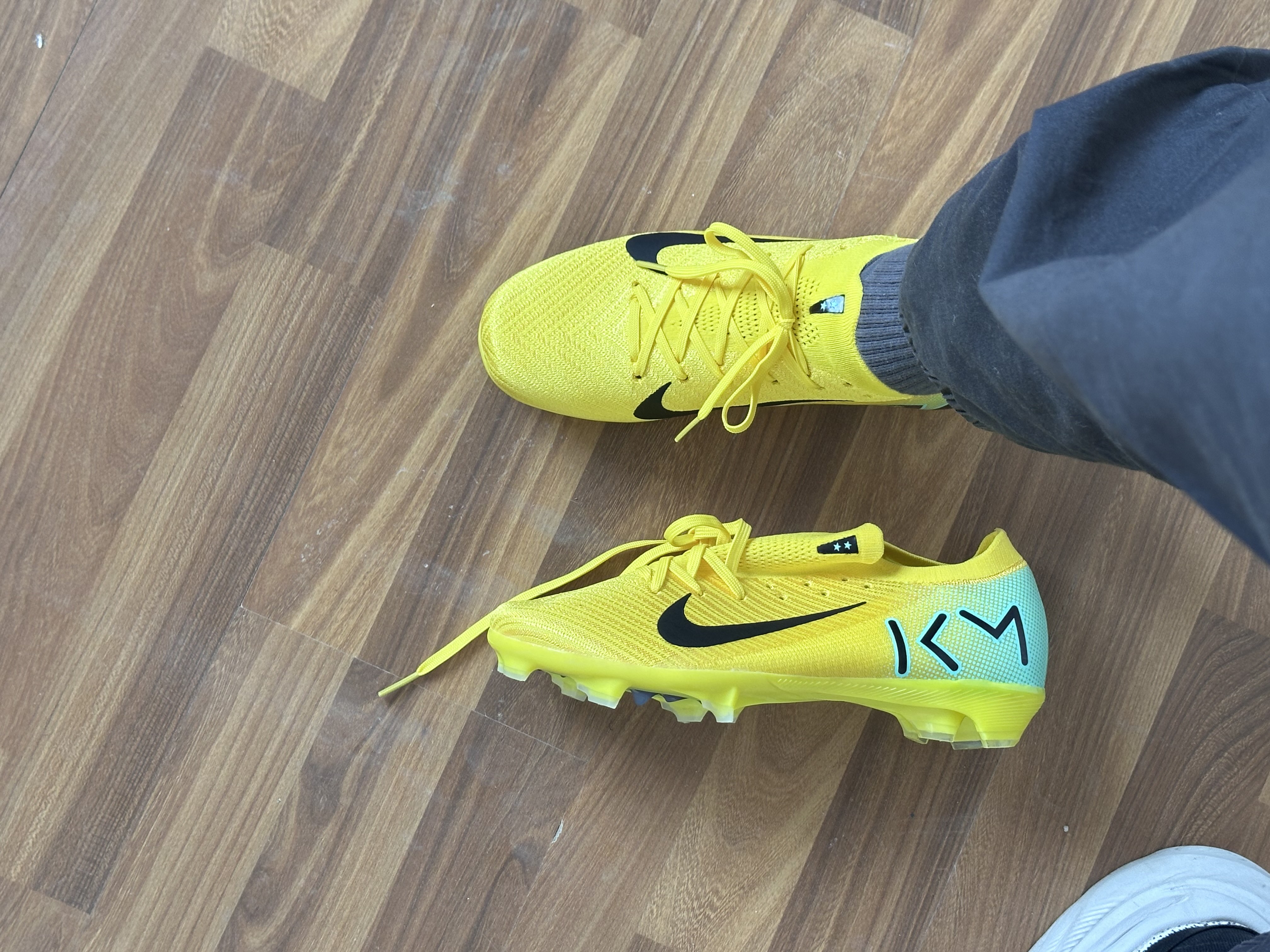 Professional butsi Air Zoom Mercurial Vapor XVI Elite FG butsa malomerka